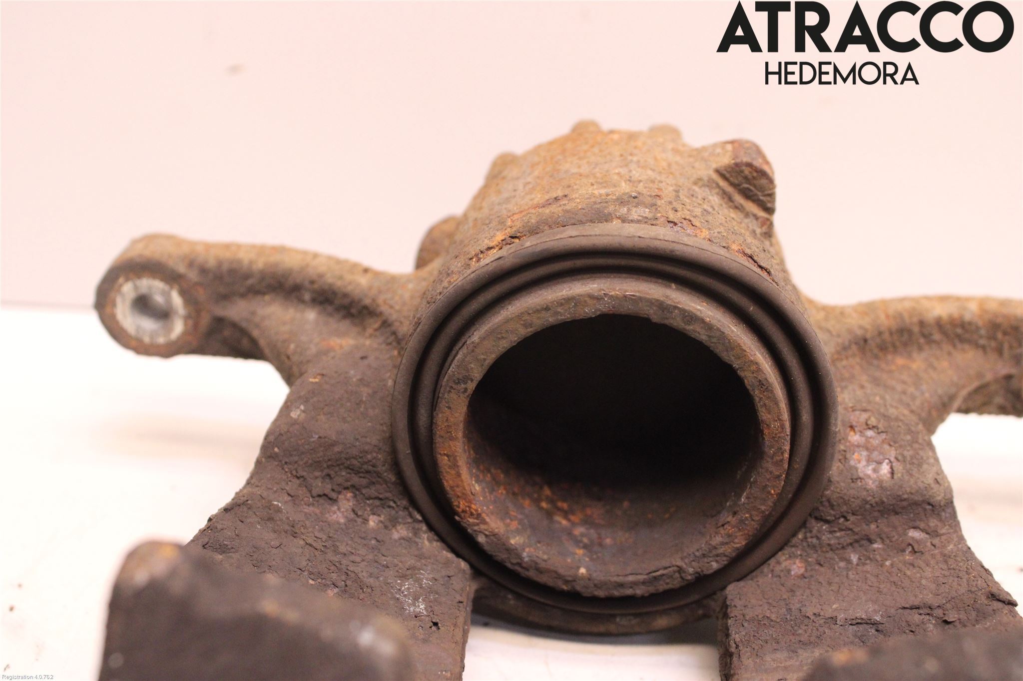 Nissan NV300 16-22 Bromsok Fram Vänster