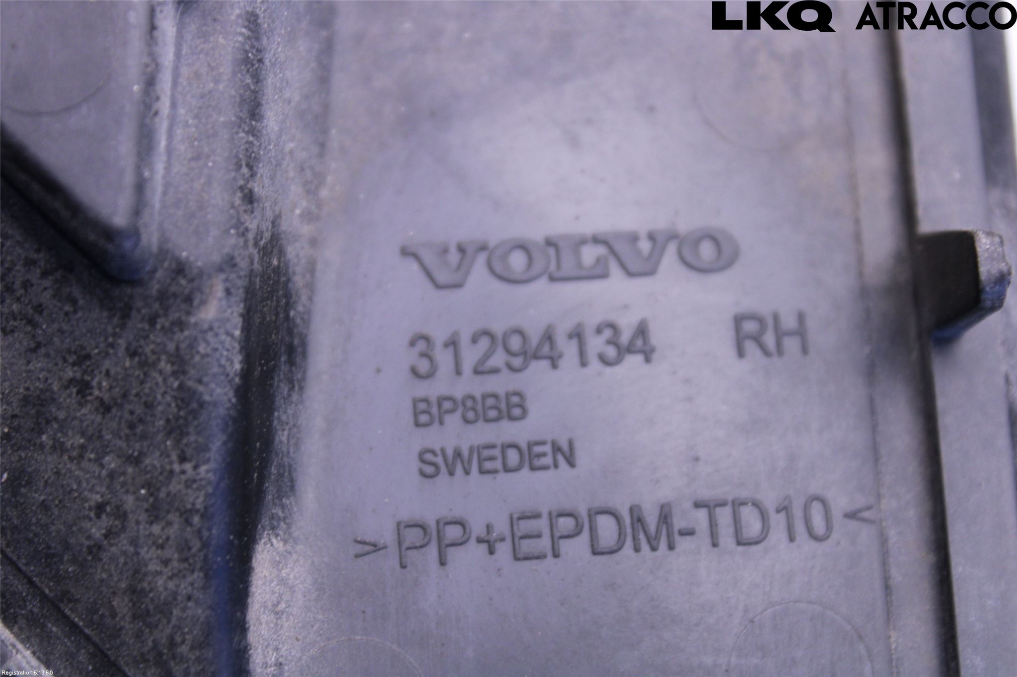 Volvo V60 11-13 Grilldel Höger