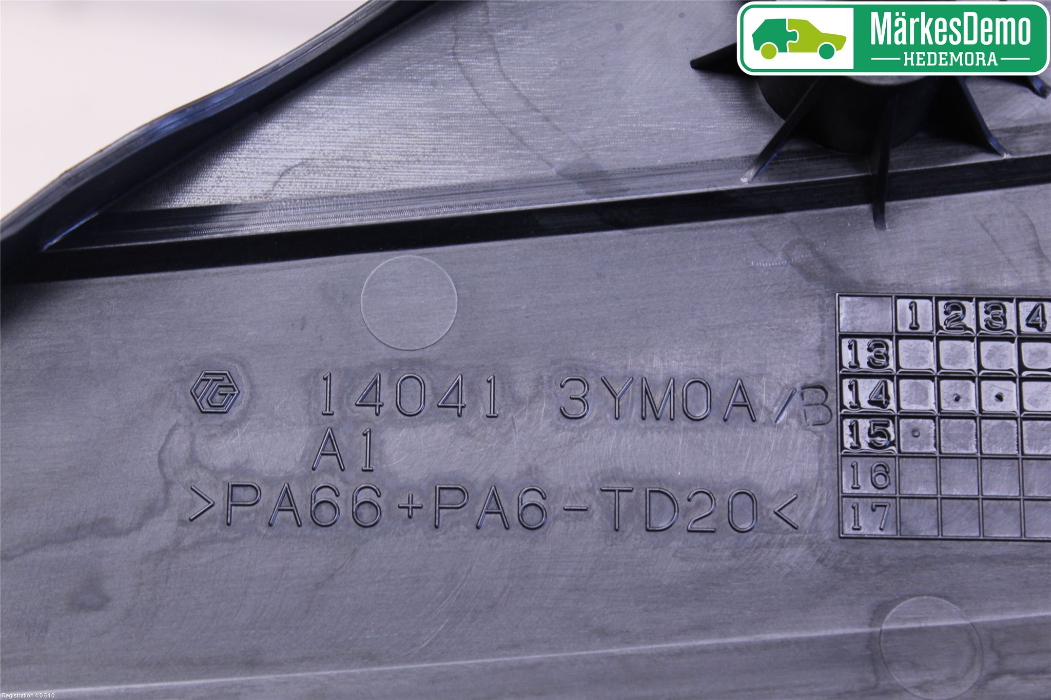 Nissan PULSAR Motorkåpa