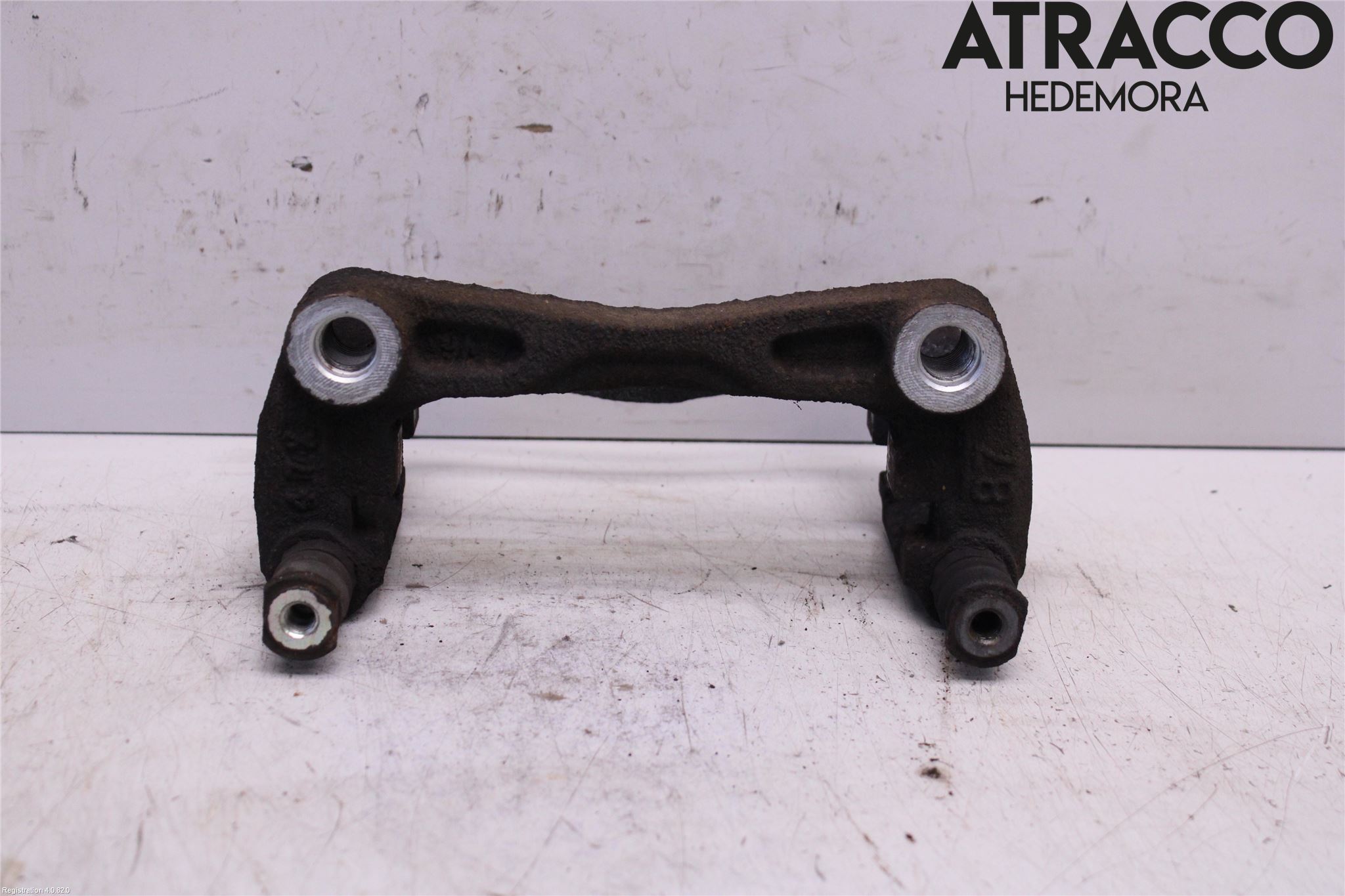 Nissan PULSAR Bromsokshållare