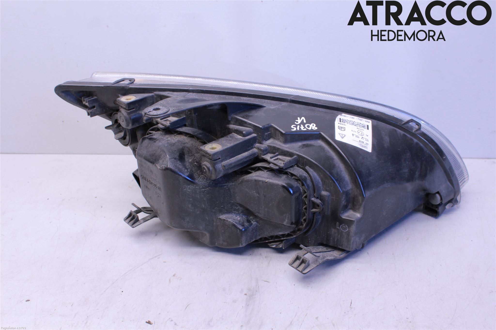 Ford FOCUS     04-07 Strålkastare Vänster