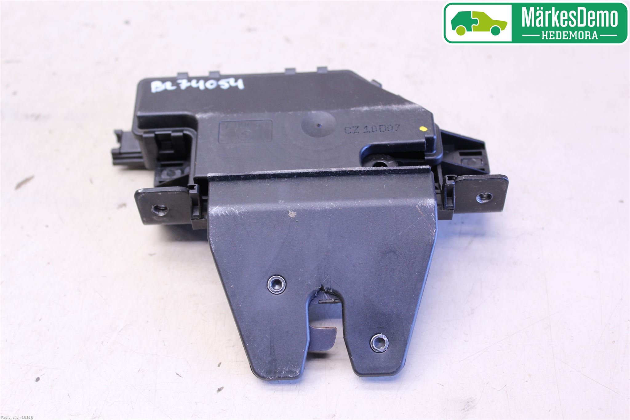 BMW 1 E87/81 5D/3D 03-11 Låskista Baklucka