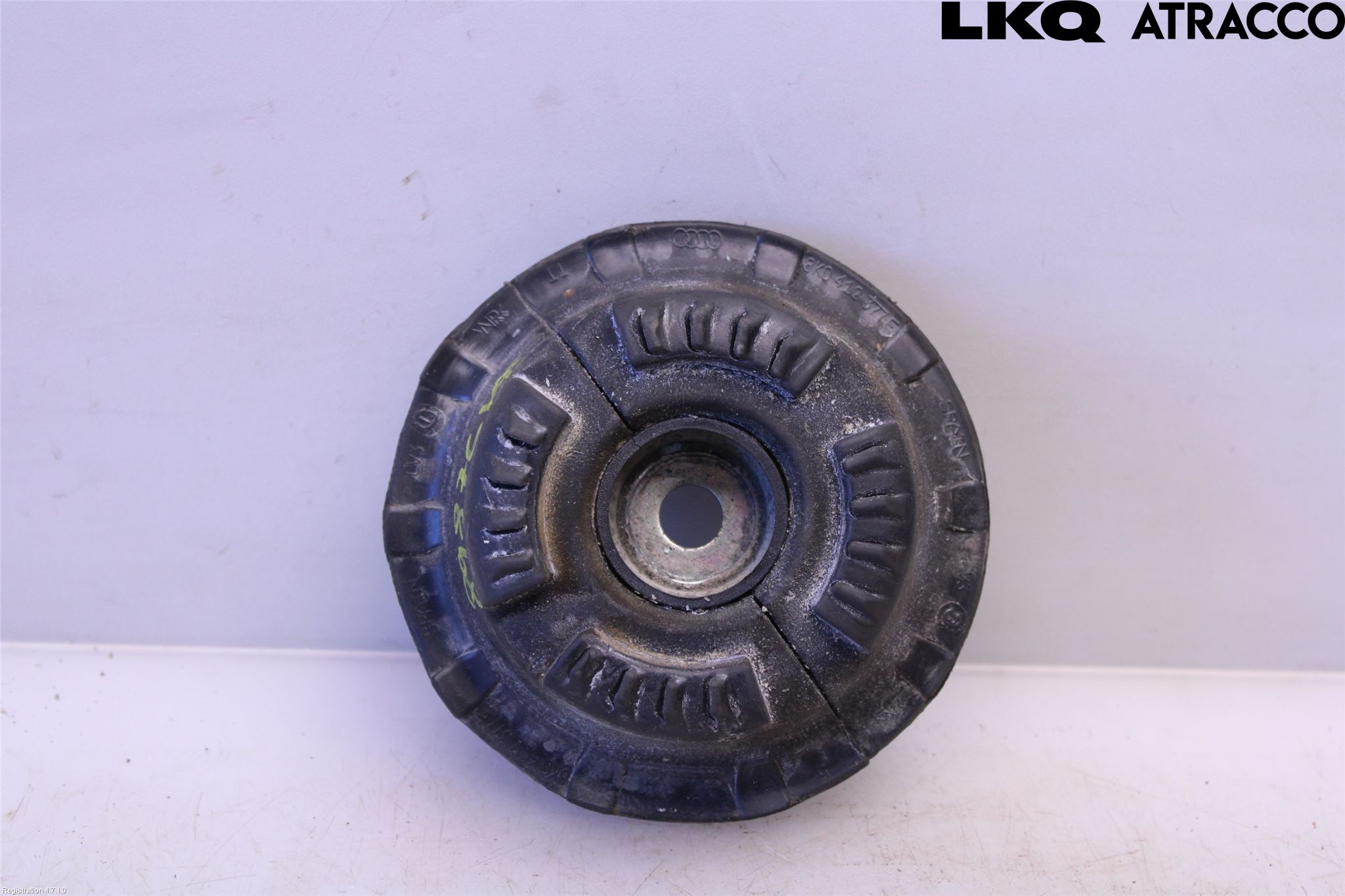 Audi A4 12-15 Fjäderbenslager Fram