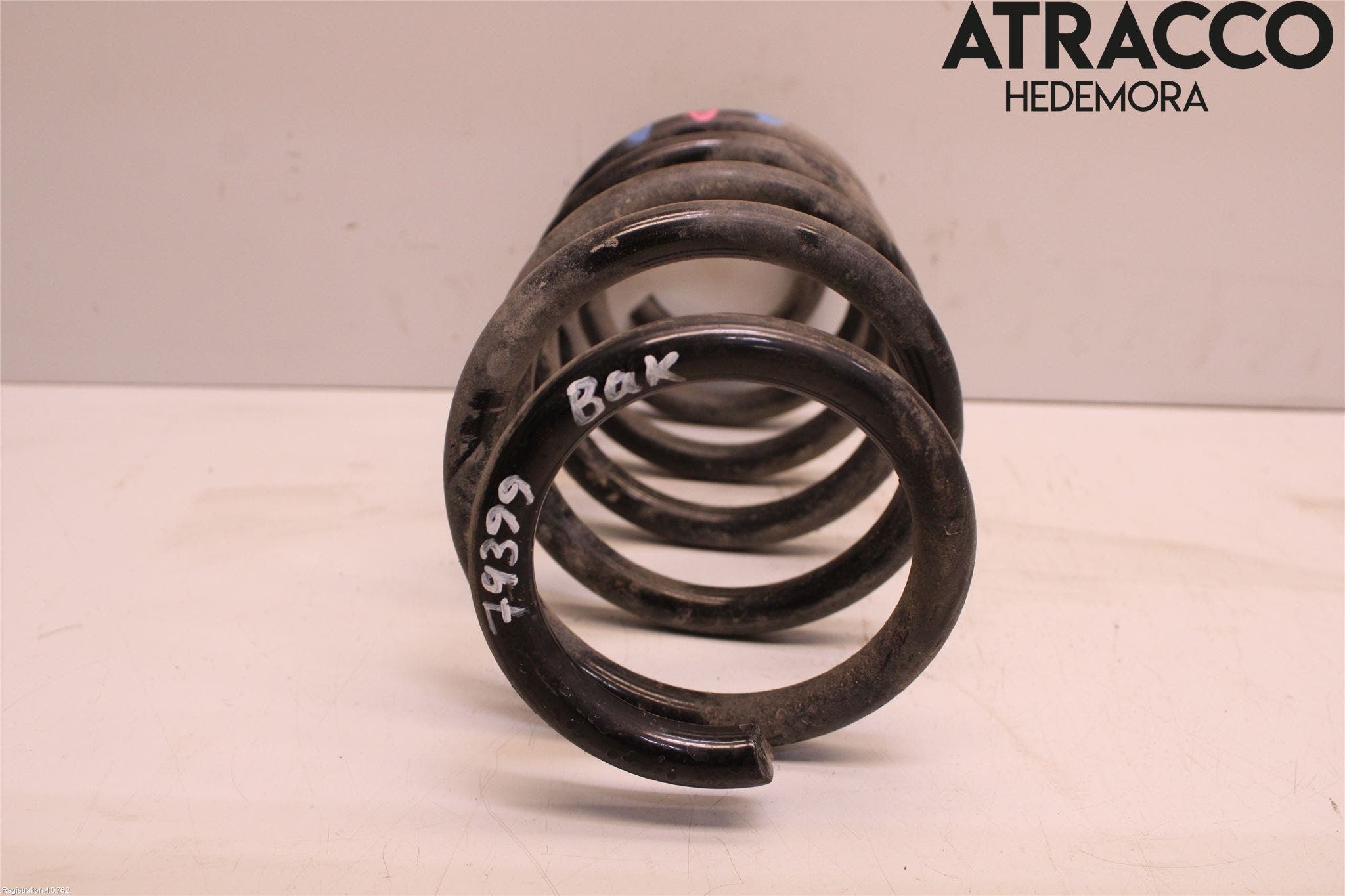 Toyota AURIS 13-19 Fjäder Bak