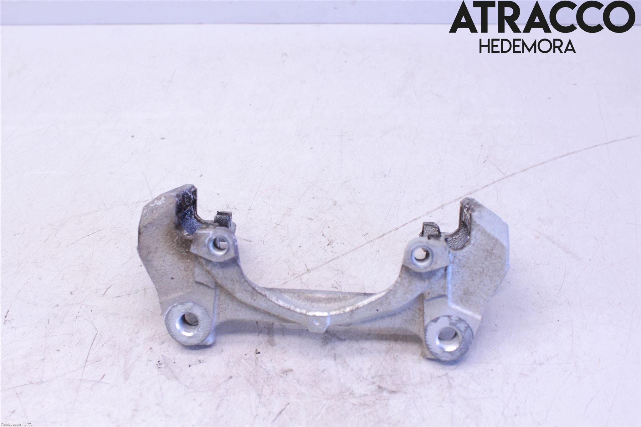 Toyota YARIS XP21 20- Bromsokshållare