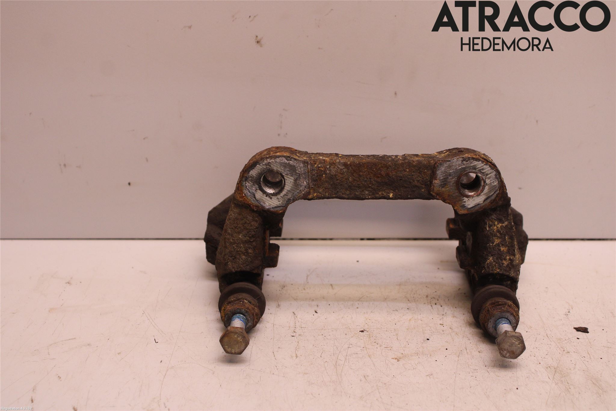 Volvo XC60 09-13 Bromsokshållare