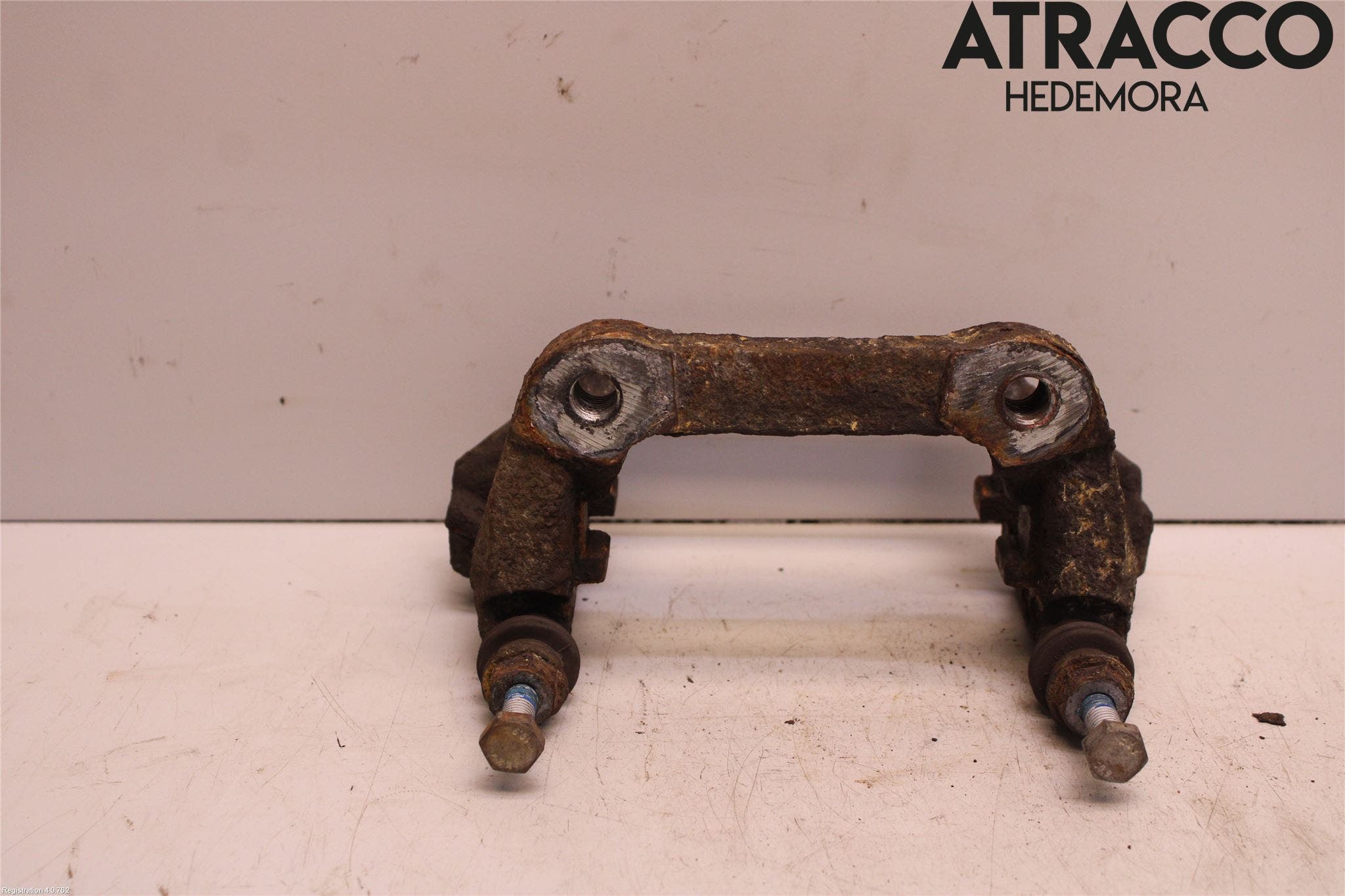 Volvo XC60 09-13 Bromsokshållare