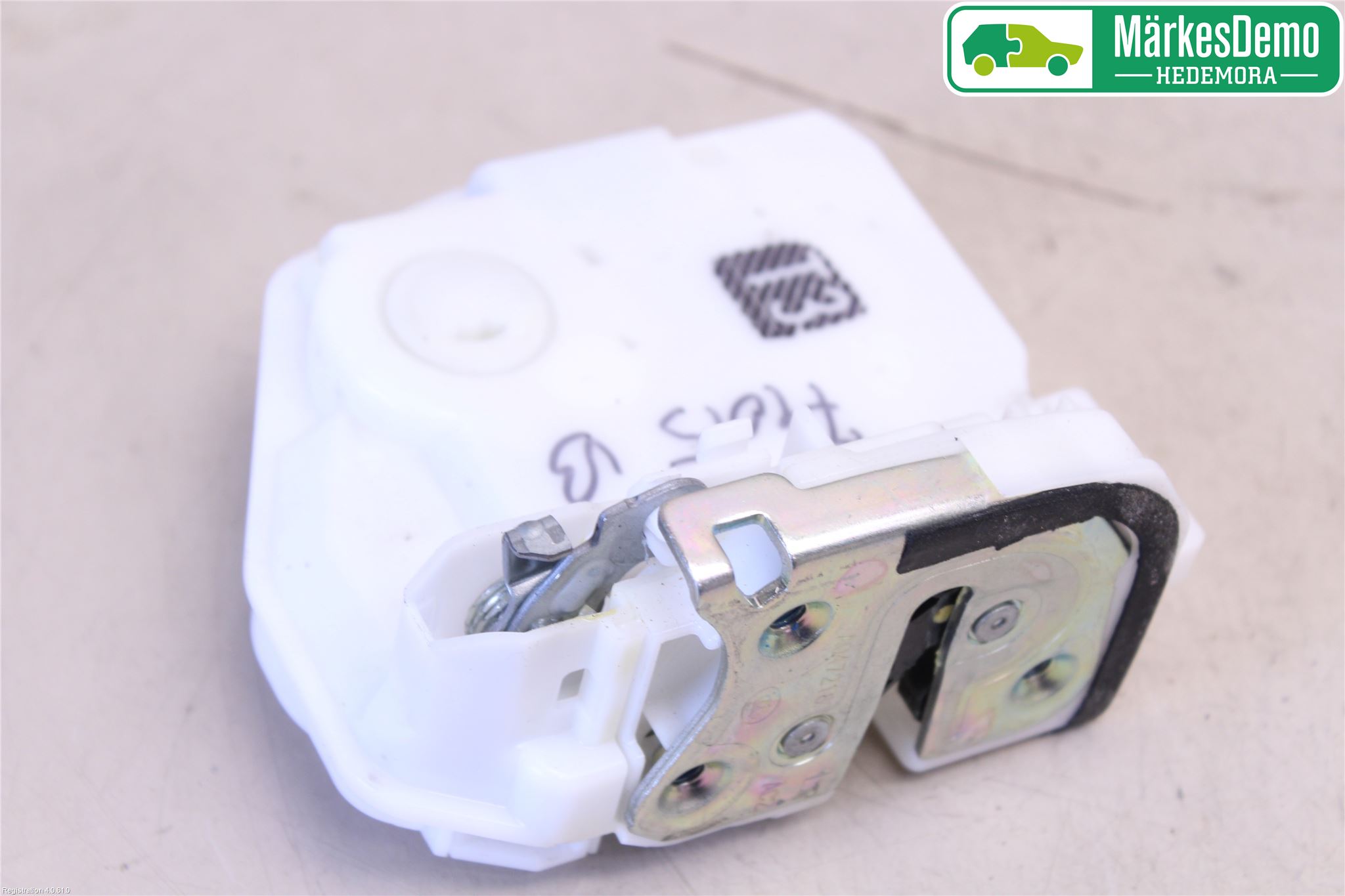 Mitsubishi OUTLANDER 13-21 Låskista-Dörrlås