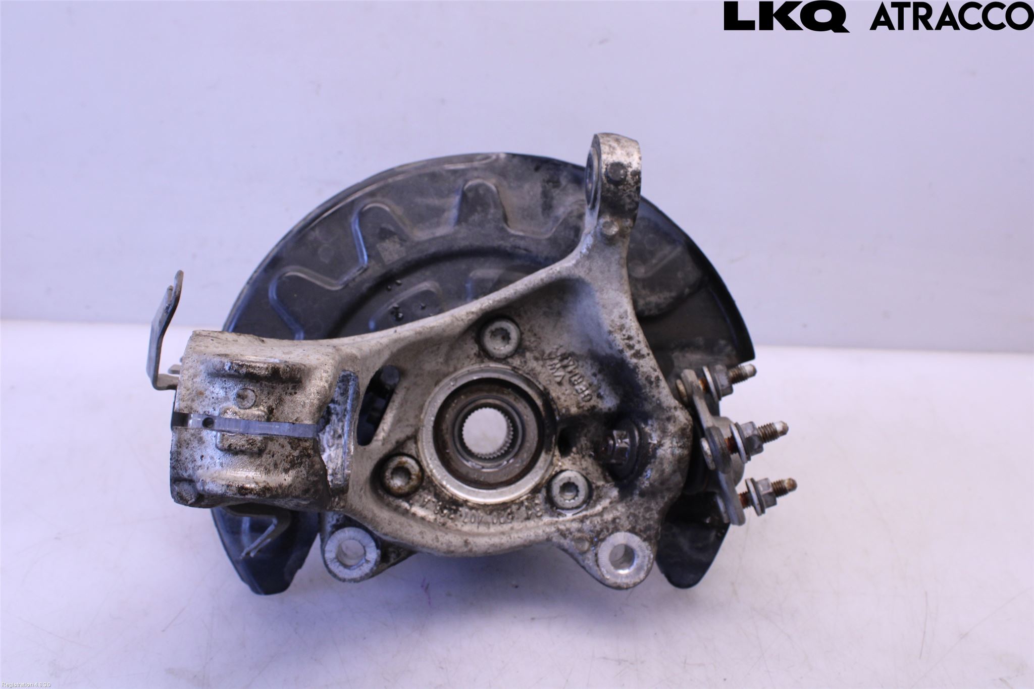 Volkswagen VW TOURAN 16- Styrspindel Lagerhus Hö