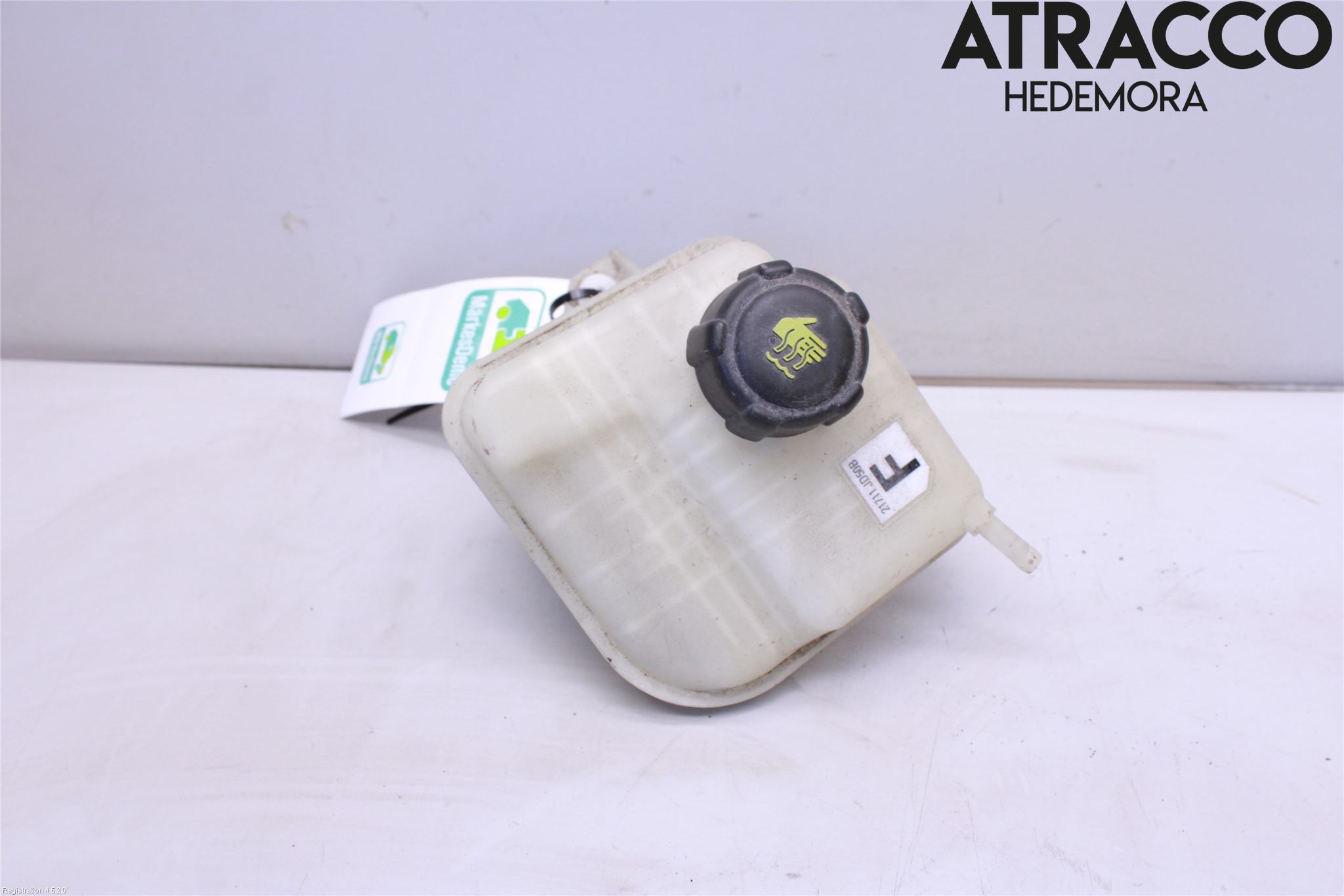 Nissan QASHQAI+2  08-10 Expansionstank