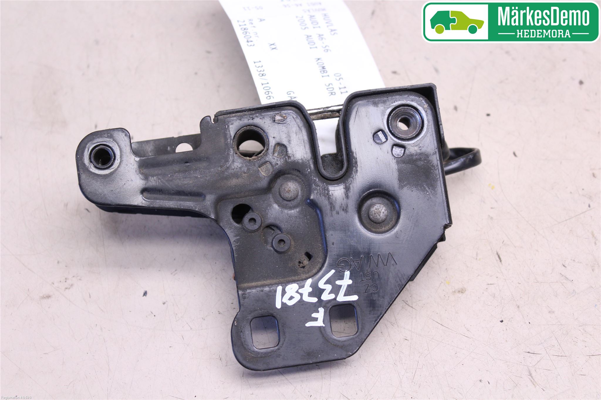 Audi A6/S6     05-11 Huvlås