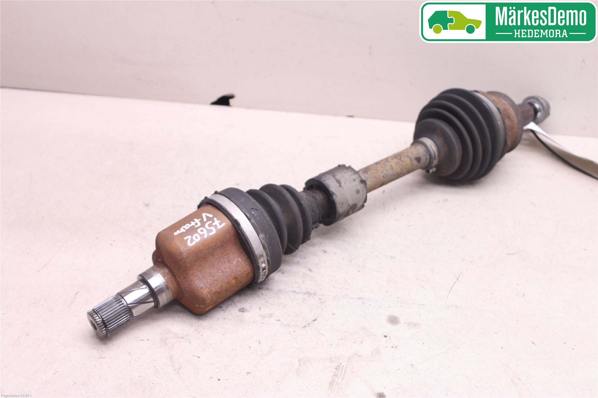 Mini CLUBMAN R55 06-14 Drivaxel Fram Vänster