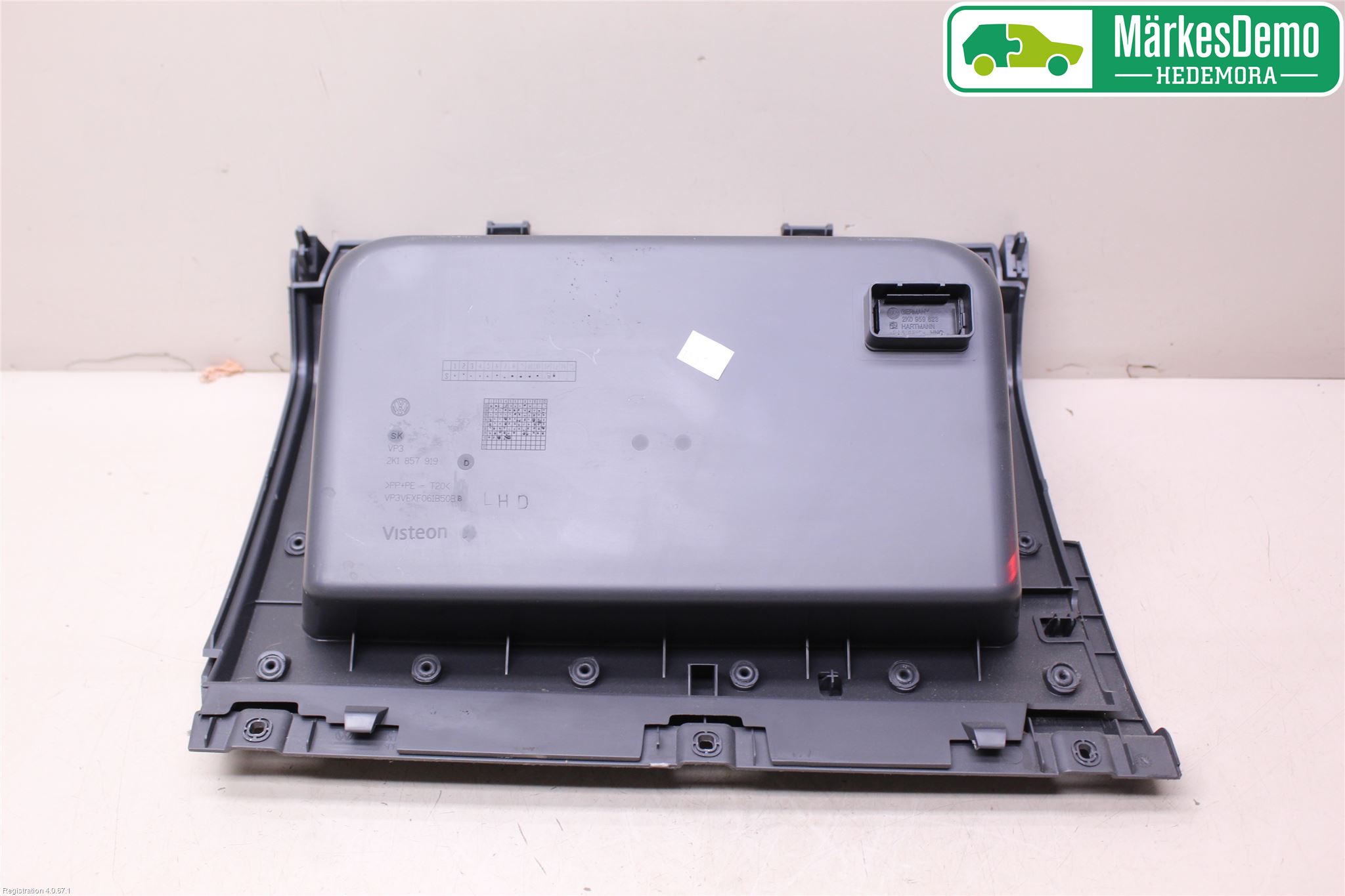 Volkswagen VW CADDY      04-10 Handskfack