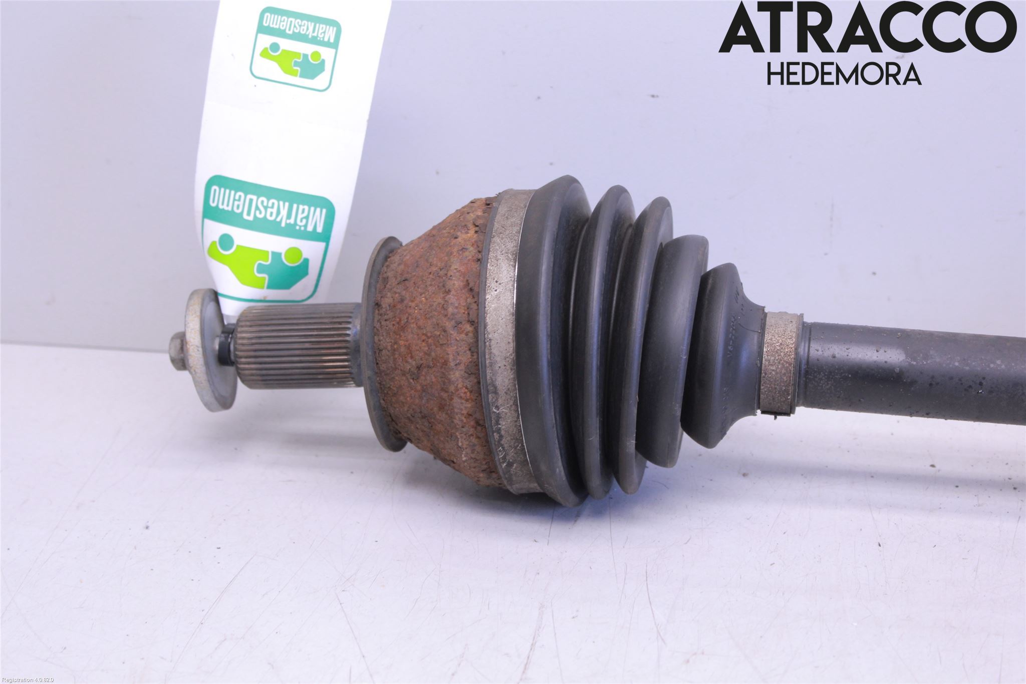 Volvo V60 14-18 Drivaxel Fram Höger