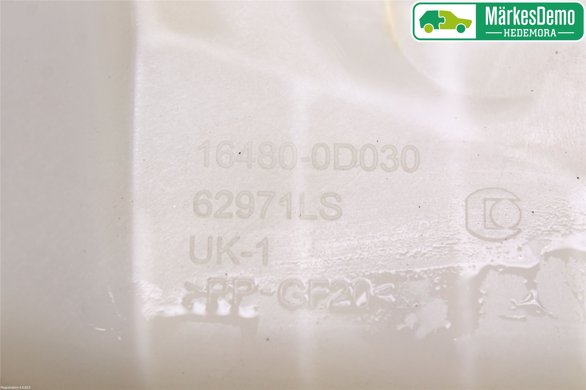 Toyota AVENSIS 09-15 Expansionstank