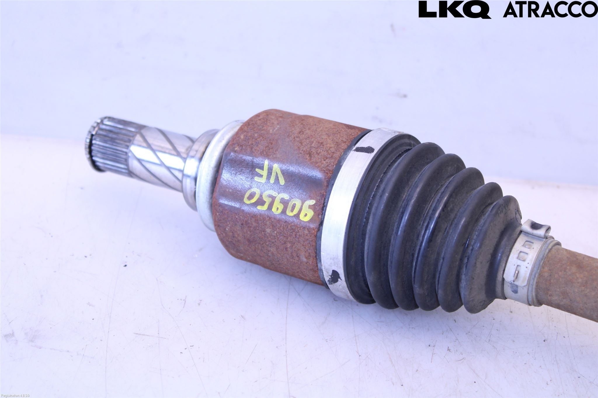 Renault CLIO/E-TECH V 20- Drivaxel Fram Vänster