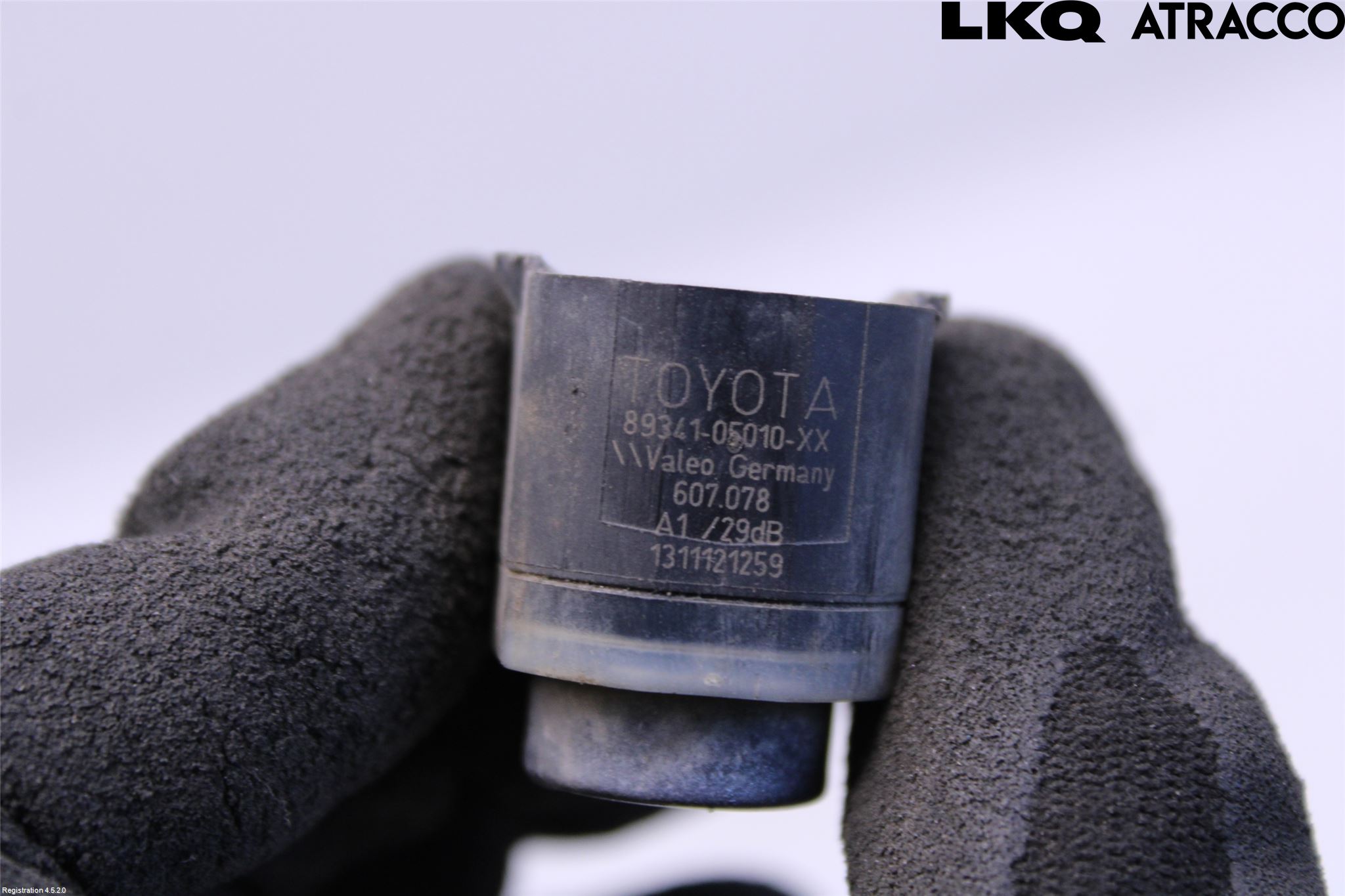 Toyota AURIS 13-19 Parkeringshjälp Frontsensor