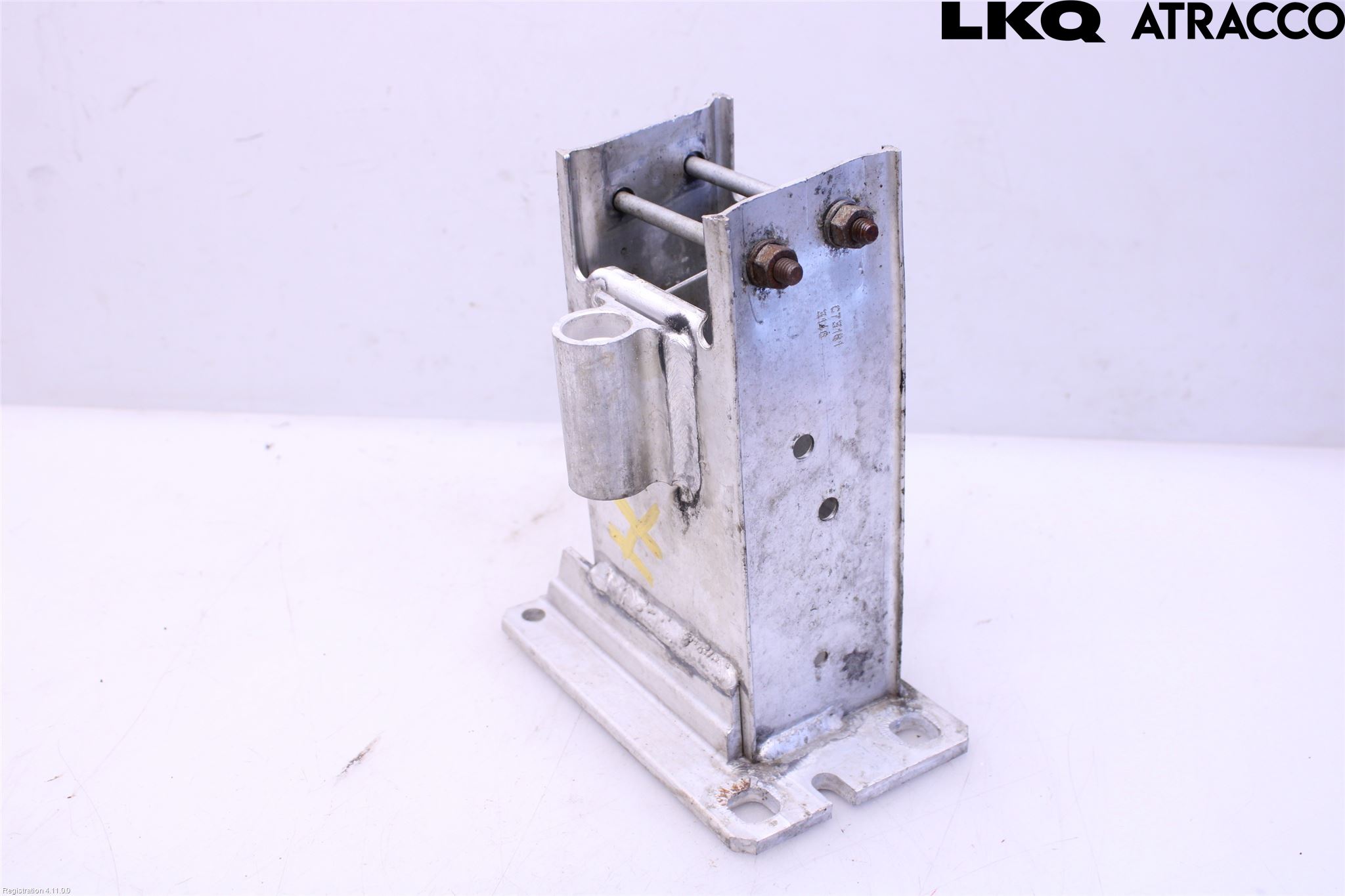 Audi A4 12-15 Stötfångarbärjärn Fram