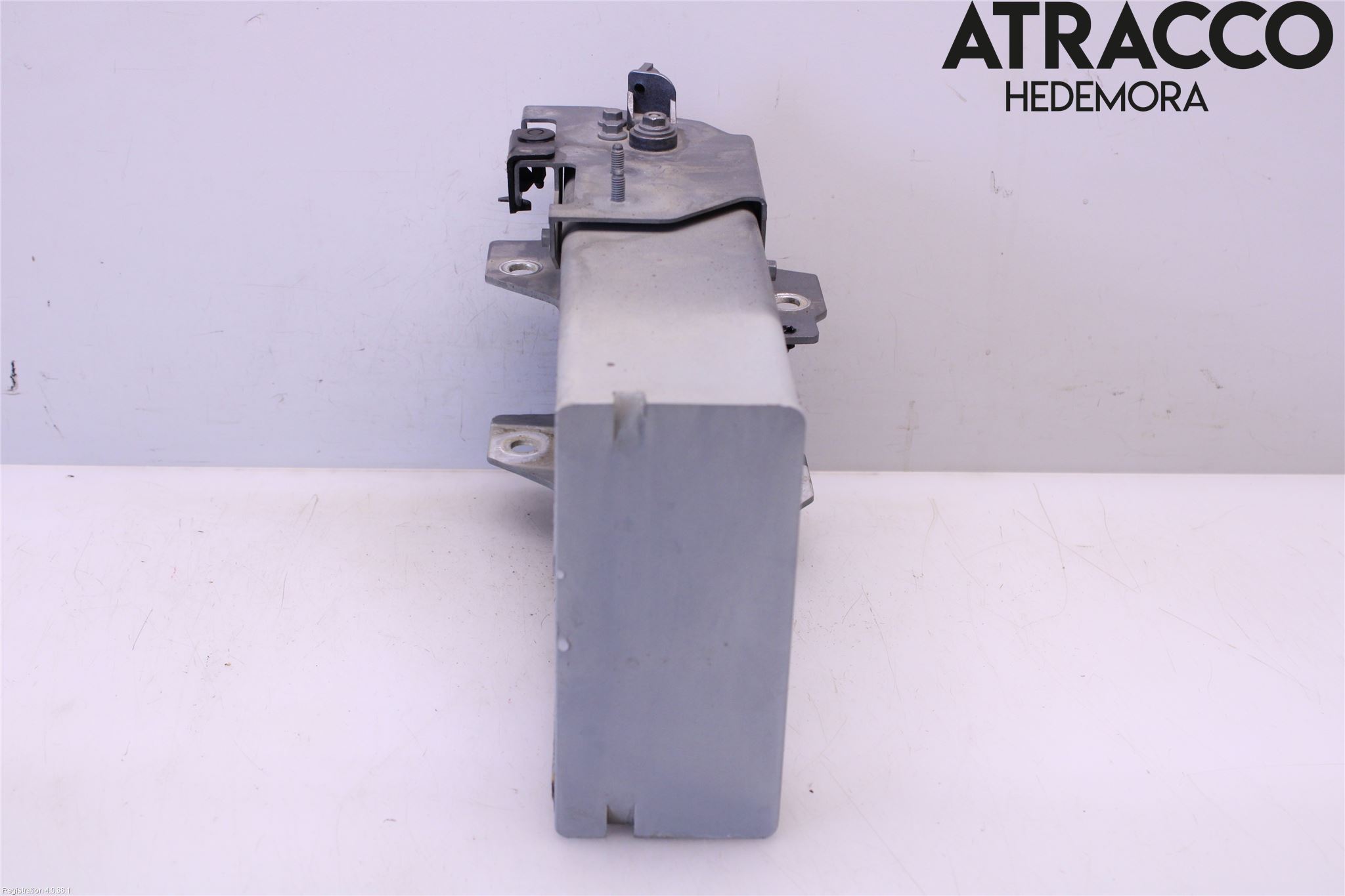 Volvo S90 17->> Stötfångarbärjärn Fram