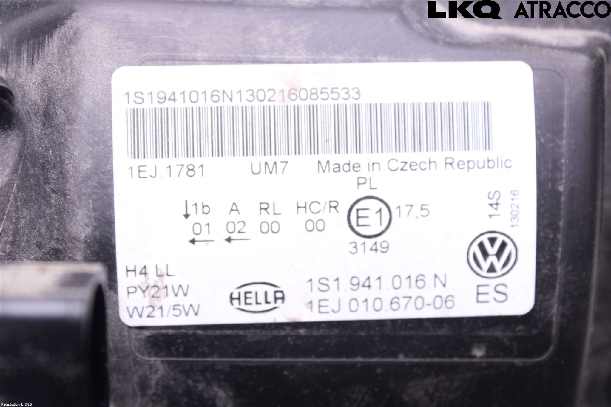 Volkswagen VW UP! / E-UP! Strålkastare Höger