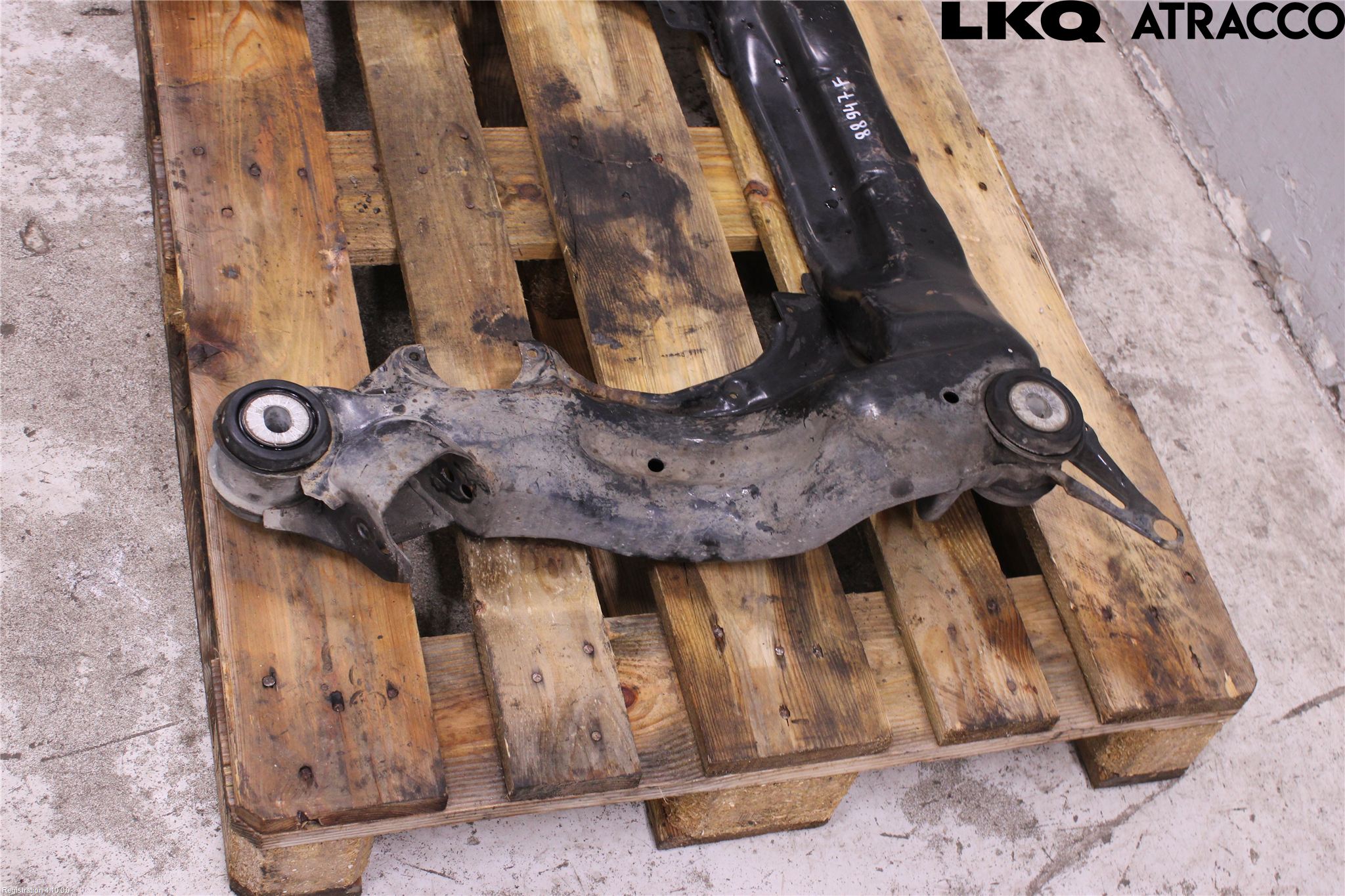 Audi A4/S4 94-99 Framvagnsbalk