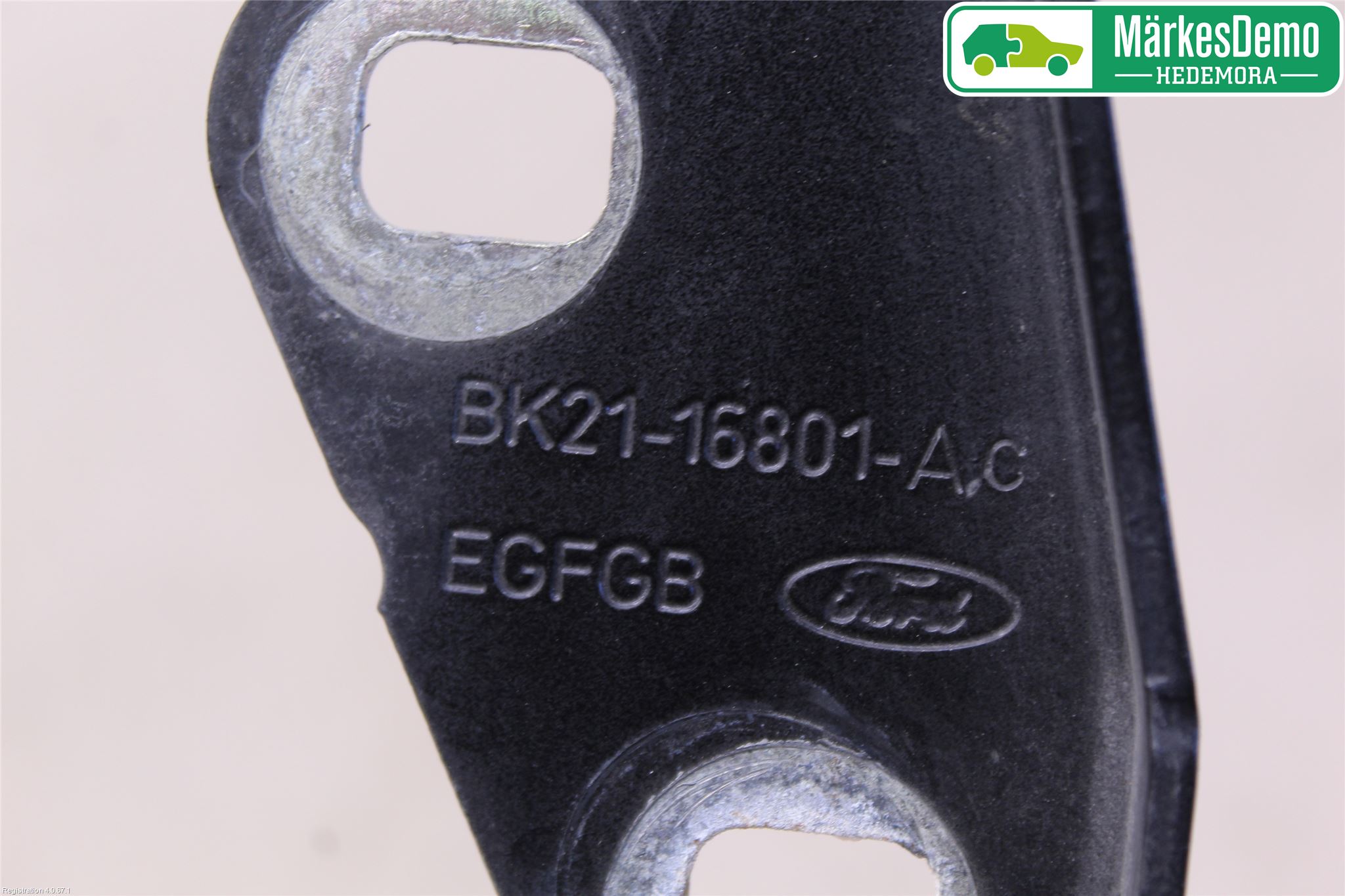 Ford TRANSIT SKÅP/BUSS 14-22 Huvgångjärn