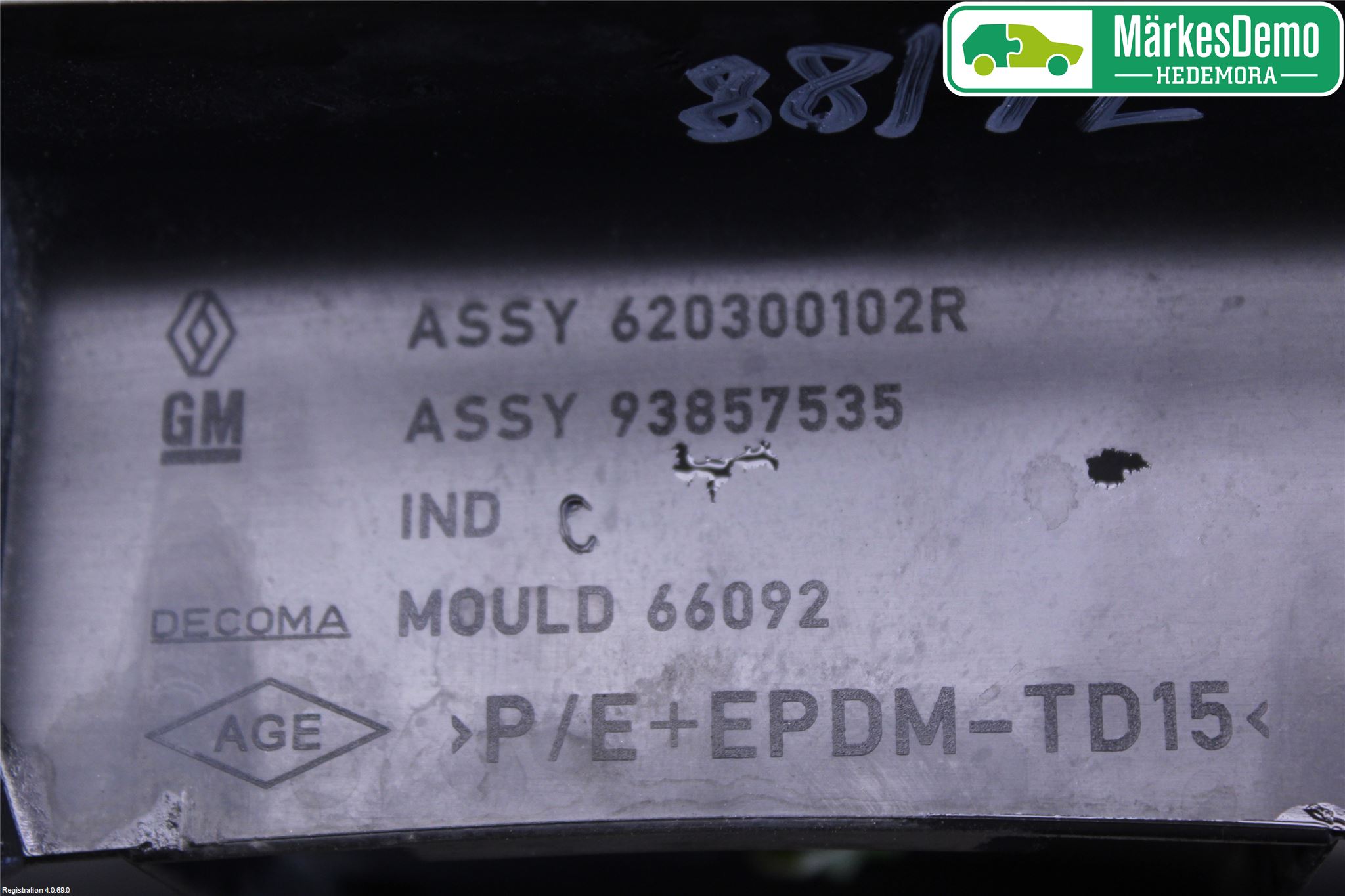 Nissan PRIMASTAR Grill-Galler