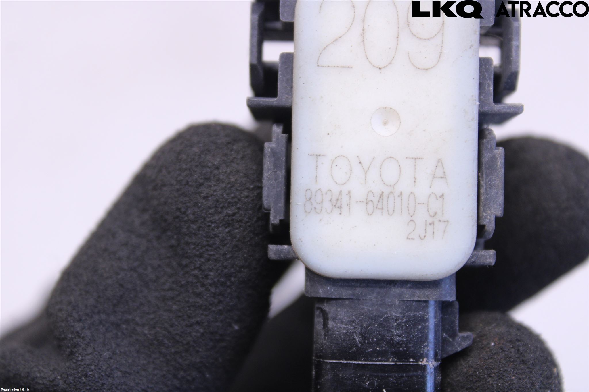 Toyota VERSO 09-18 Parkeringshjälp Frontsensor