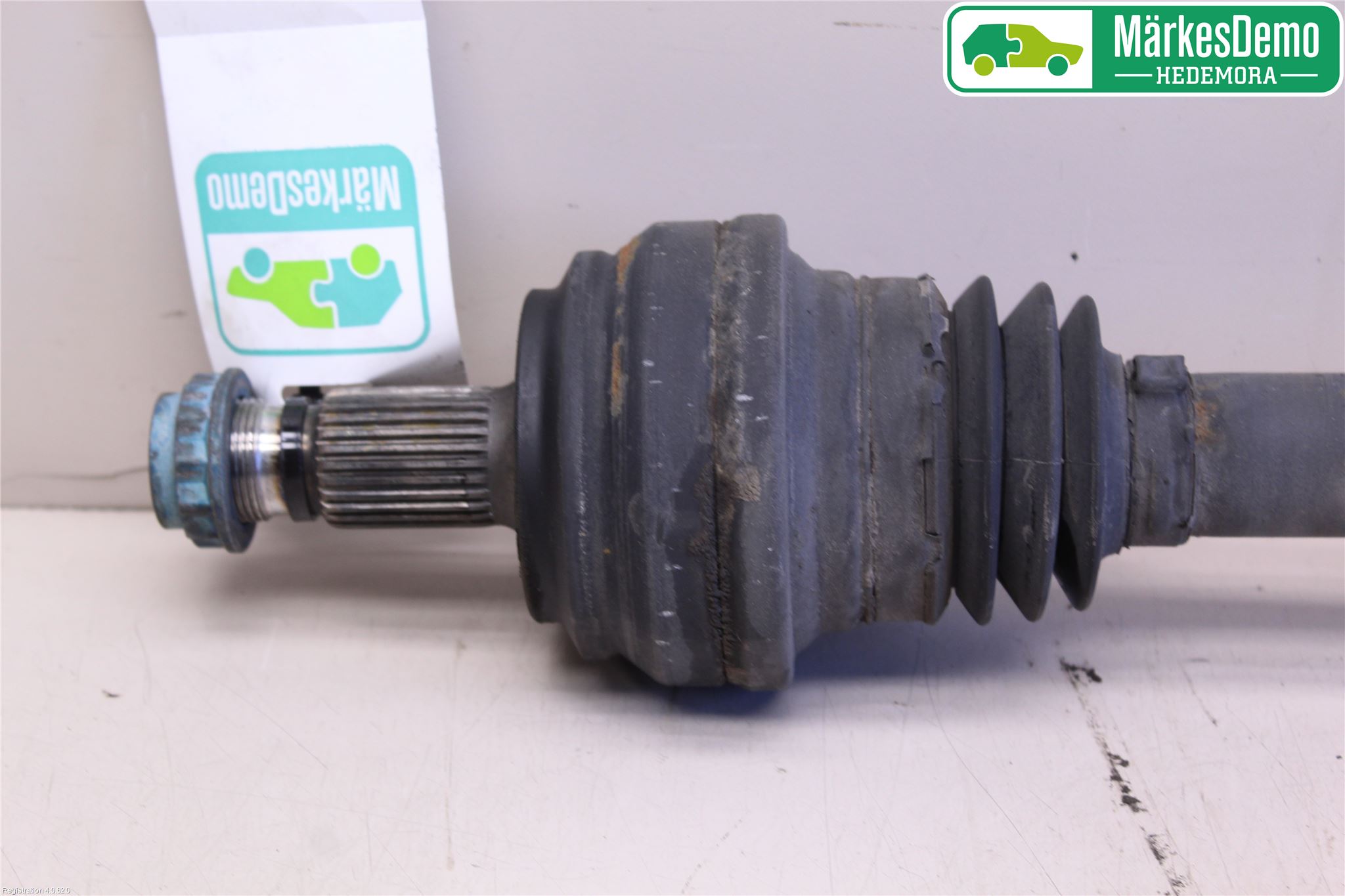 Mercedes-Benz MB C-KLASS (W205) 14-21 Drivaxel Bak Vänster