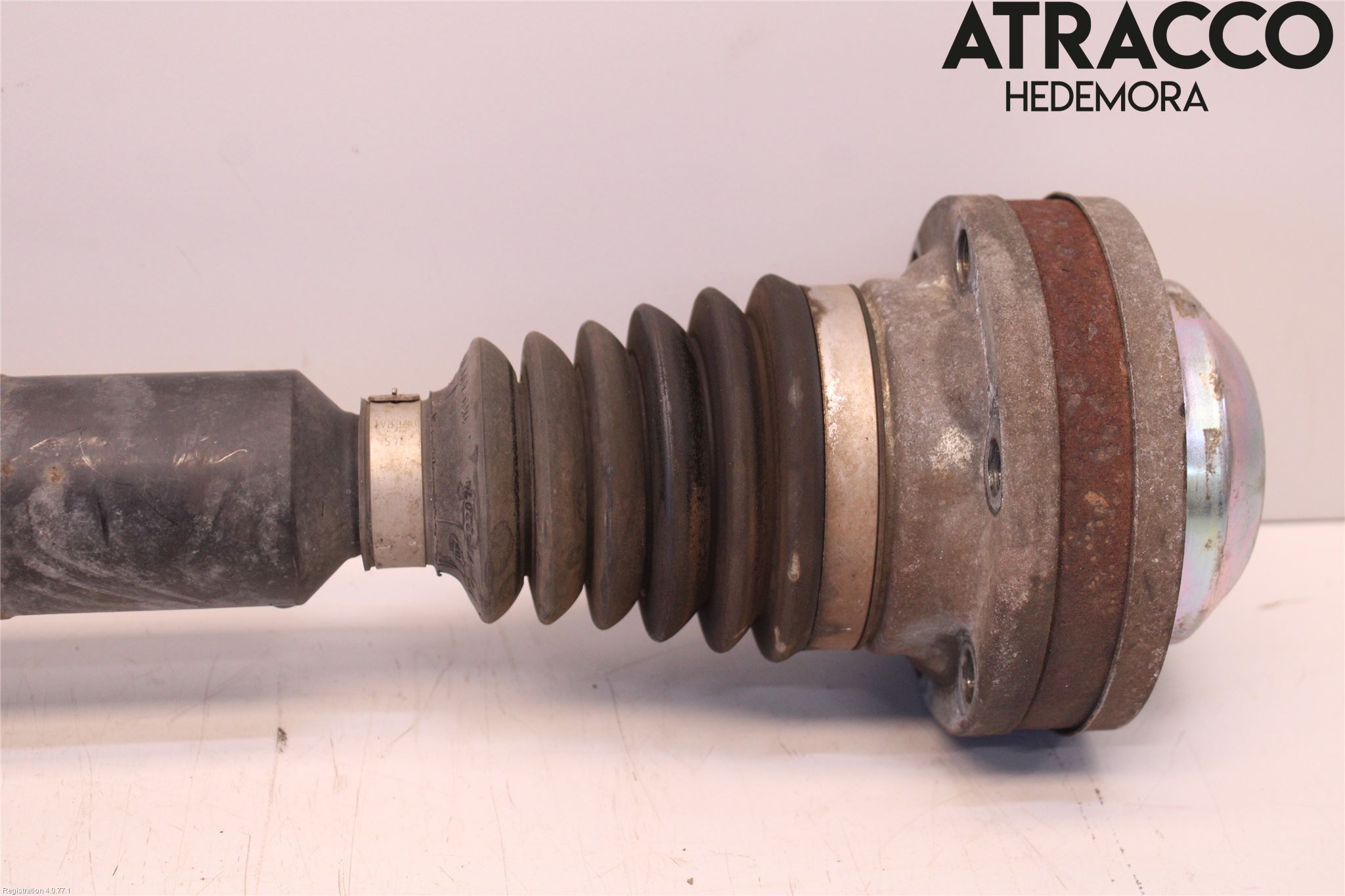 Volkswagen VW TOURAN 03-10 Drivaxel Fram Höger