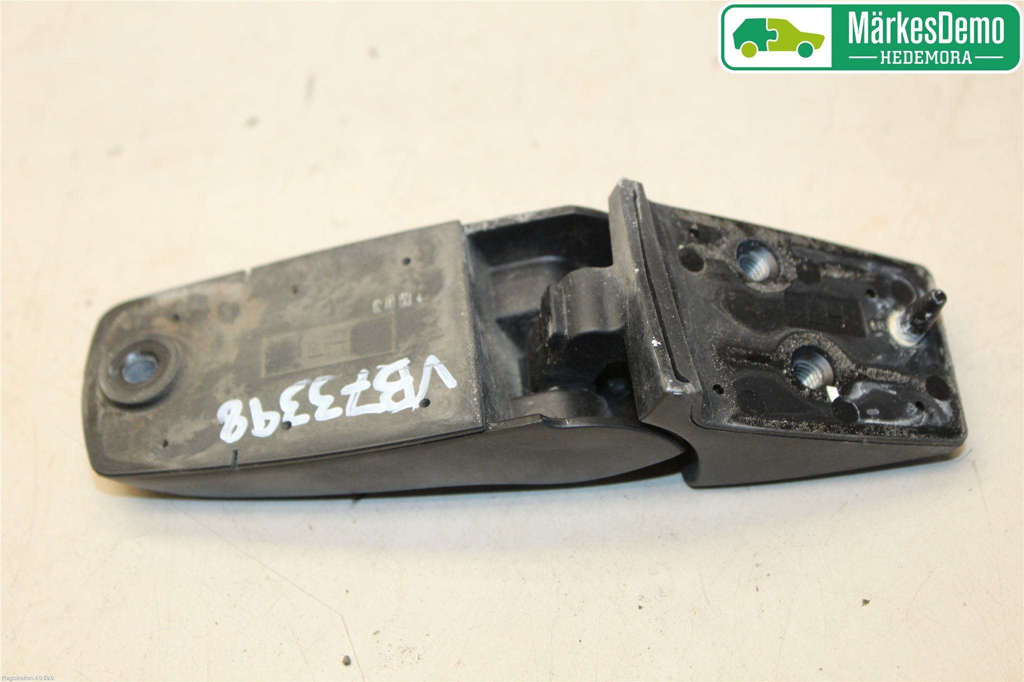 Chevrolet CAPTIVA Bakluckegångjärn Vä