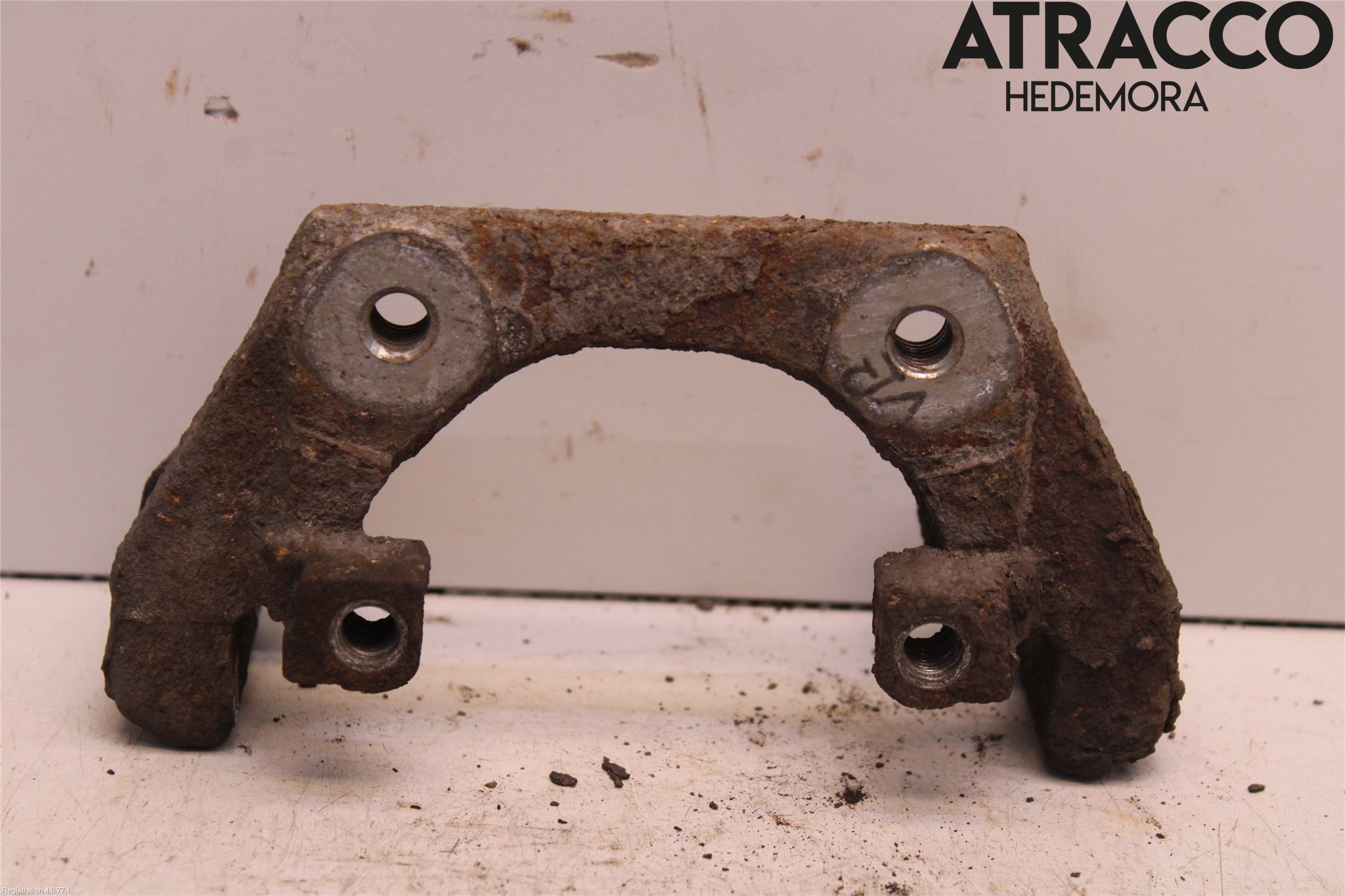 BMW X5 E53     99-06 Bromsokshållare