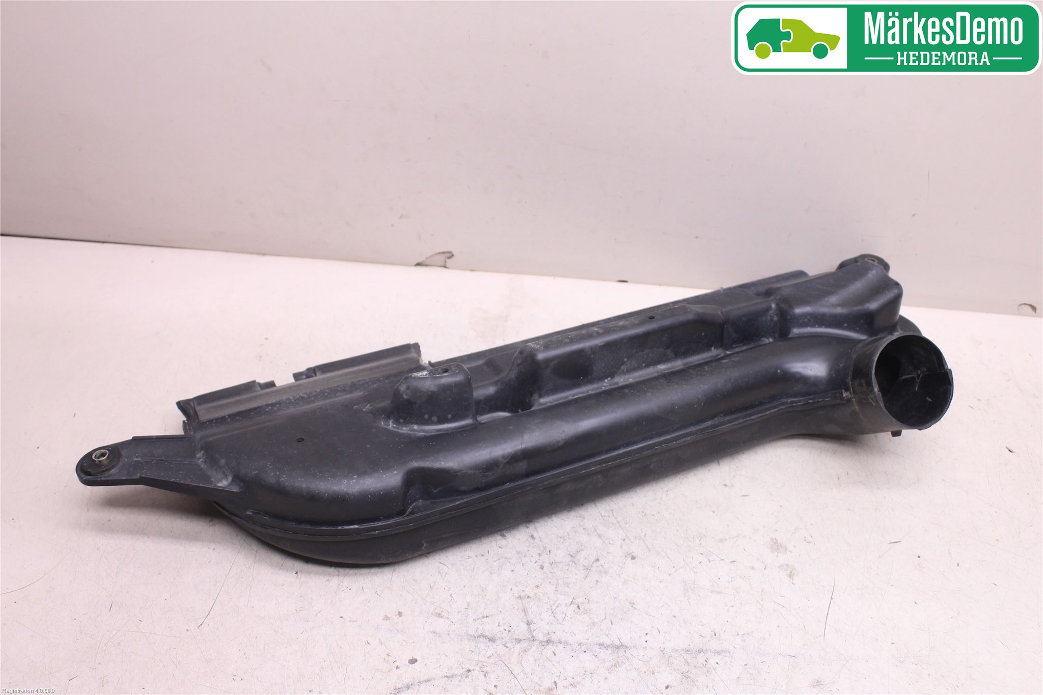 Mazda 626 98-02 Deflektor Plåt-Plast Kylning