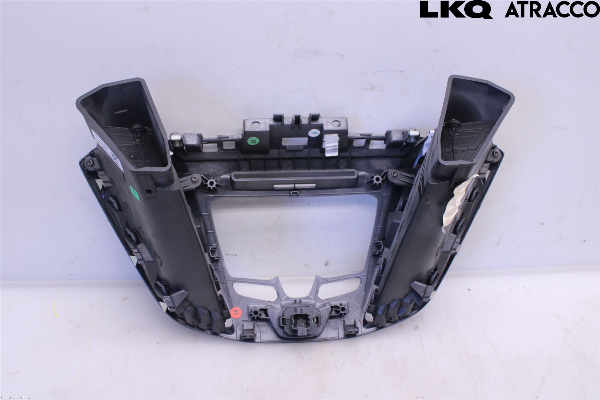 Ford TRANSIT SKÅP/BUSS 14-22 Instrument-Radio Sarg