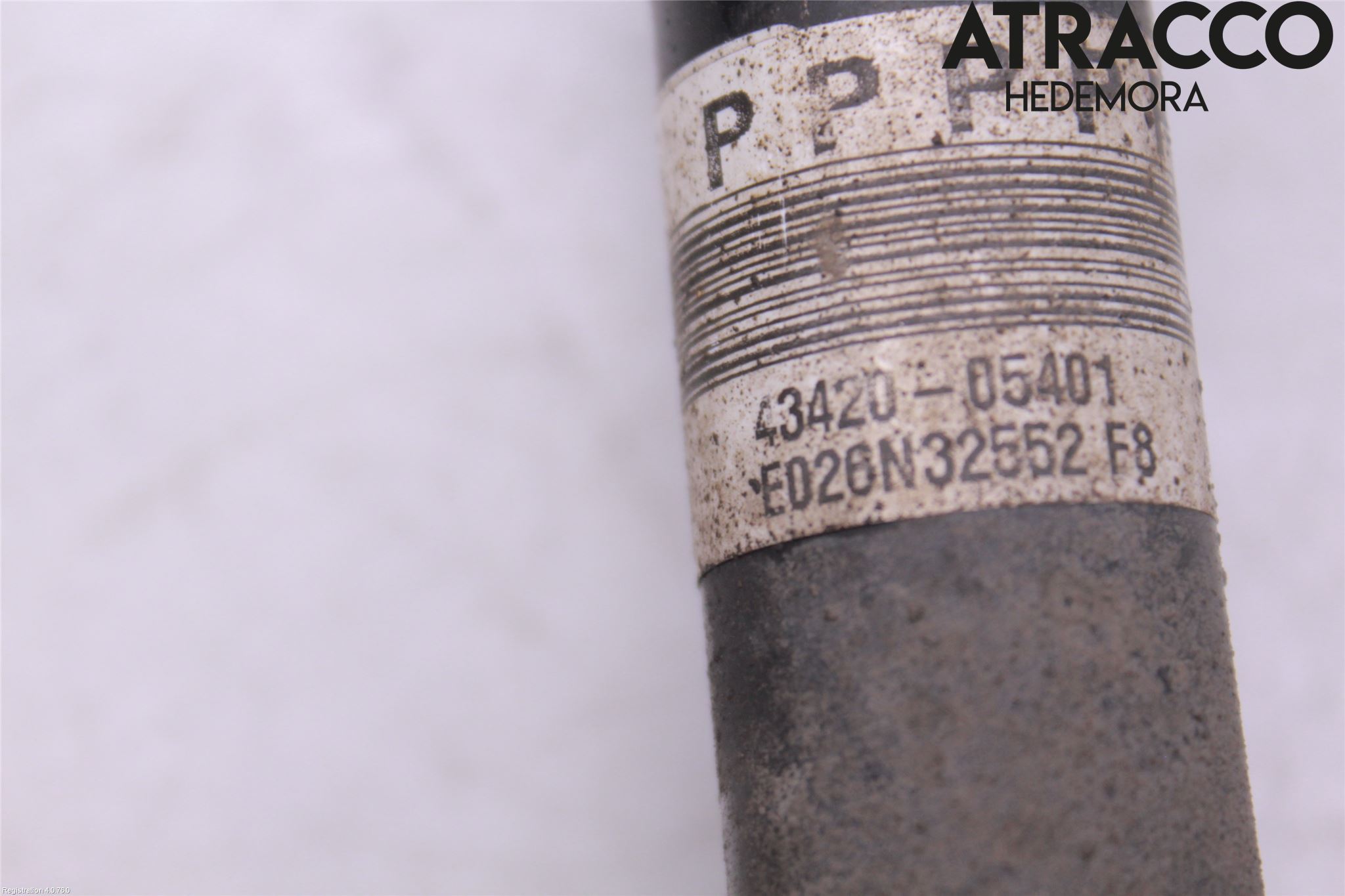Toyota AVENSIS 16-18 Drivaxel Fram Vänster