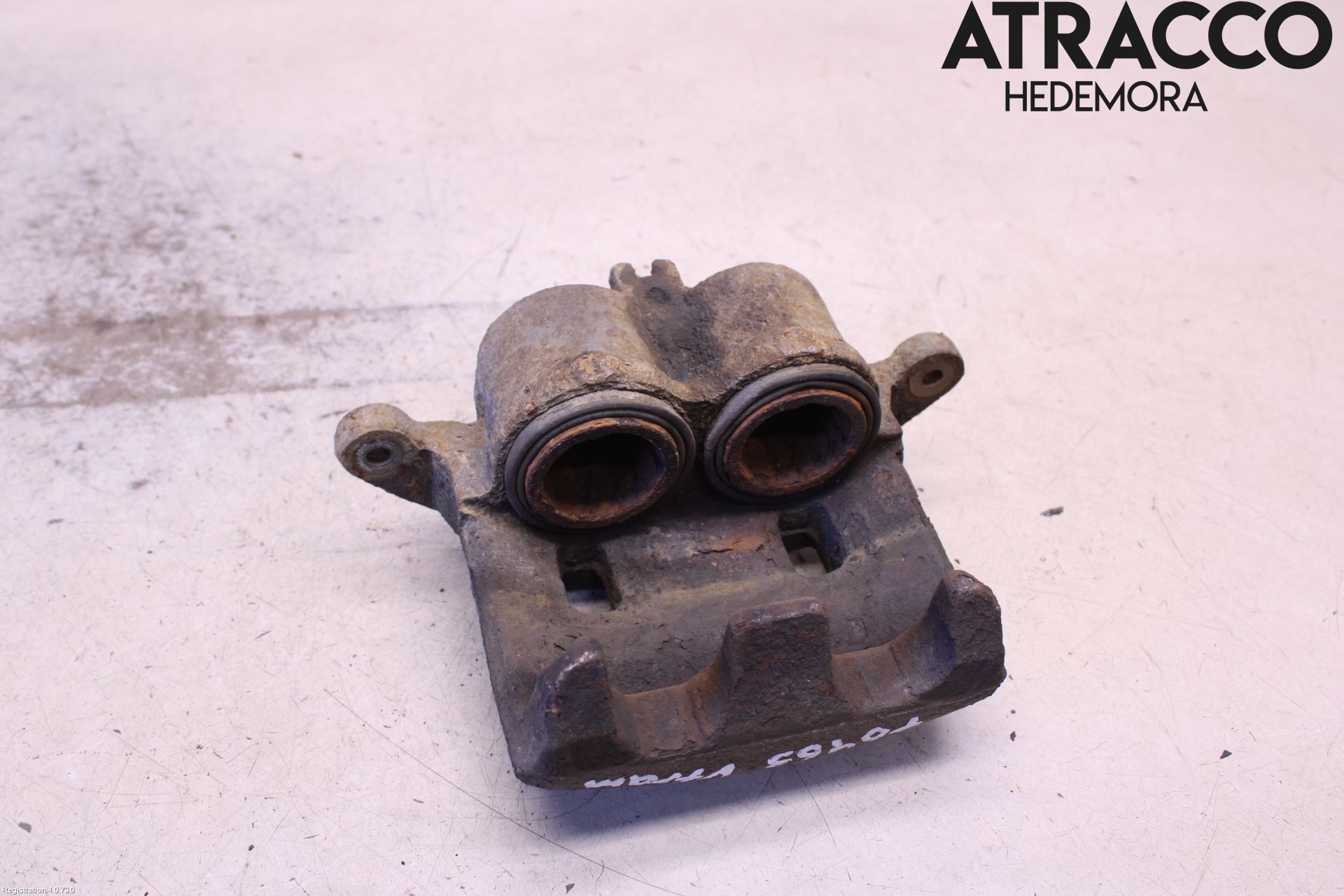 Nissan NAVARA 05-16 Bromsok Fram Vänster