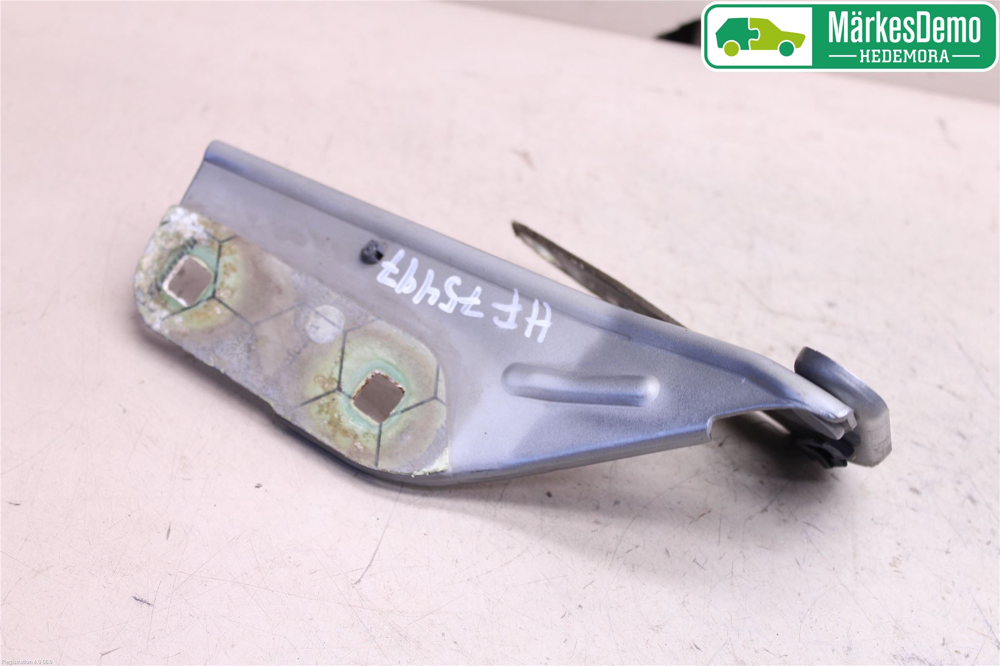 Porsche CAYENNE 03- Huvgångjärn