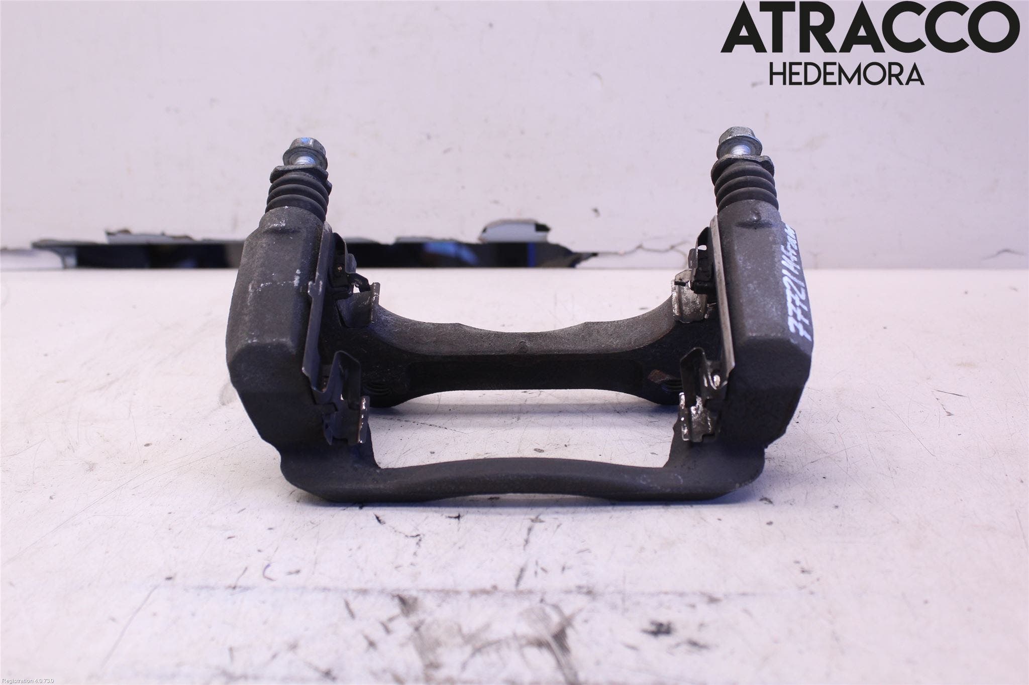 Opel INSIGNIA 17- Bromsokshållare