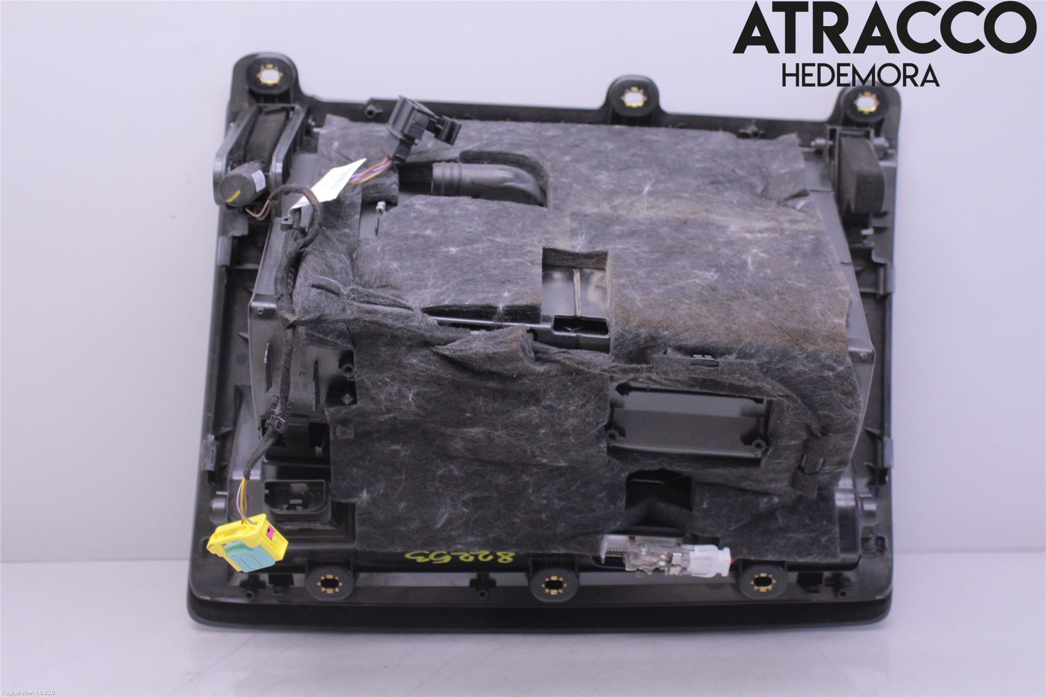 Audi Q3 8U 12-18 Handskfack