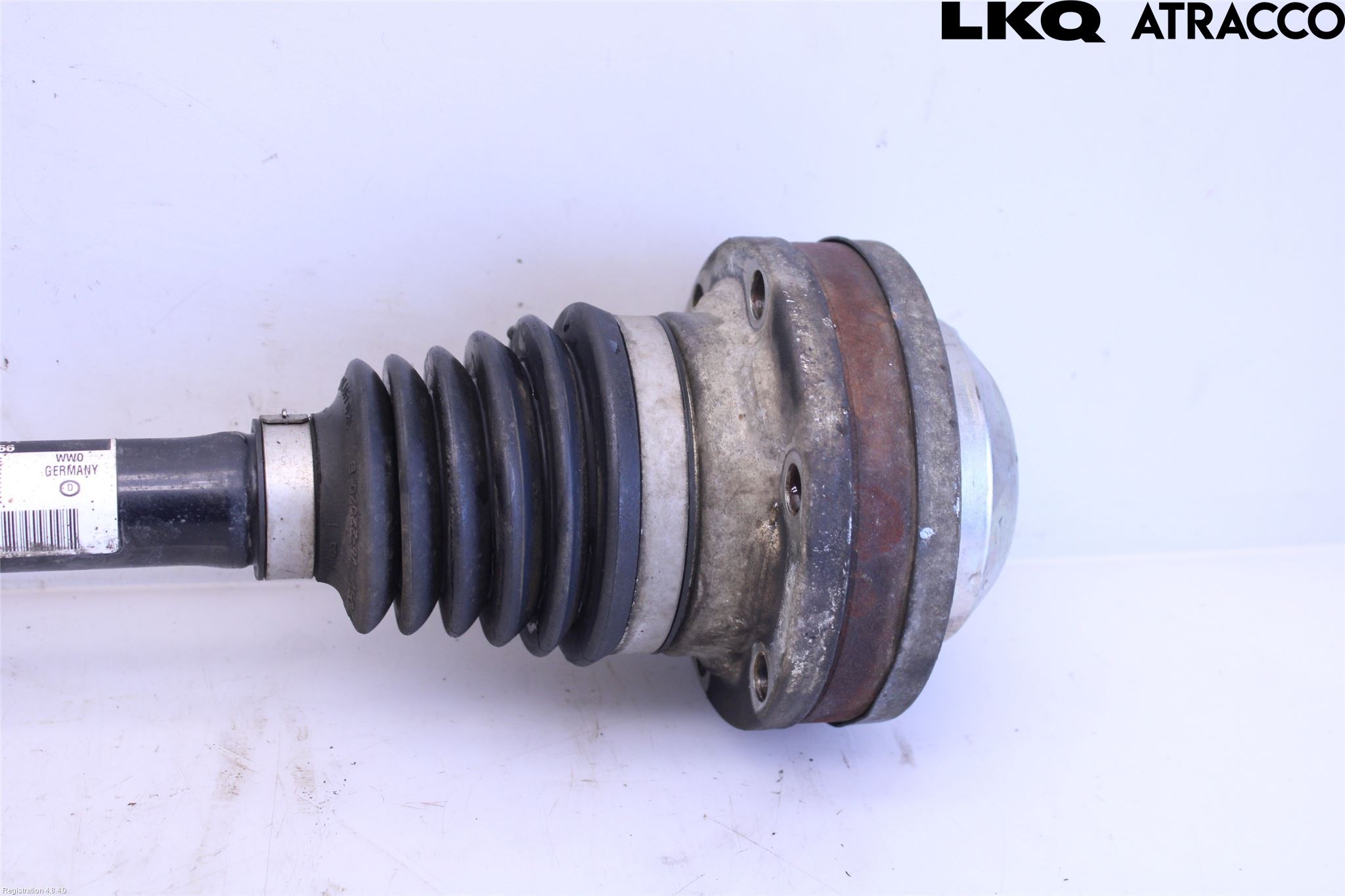 Volkswagen VW PASSAT 11-14 Drivaxel Fram Vänster