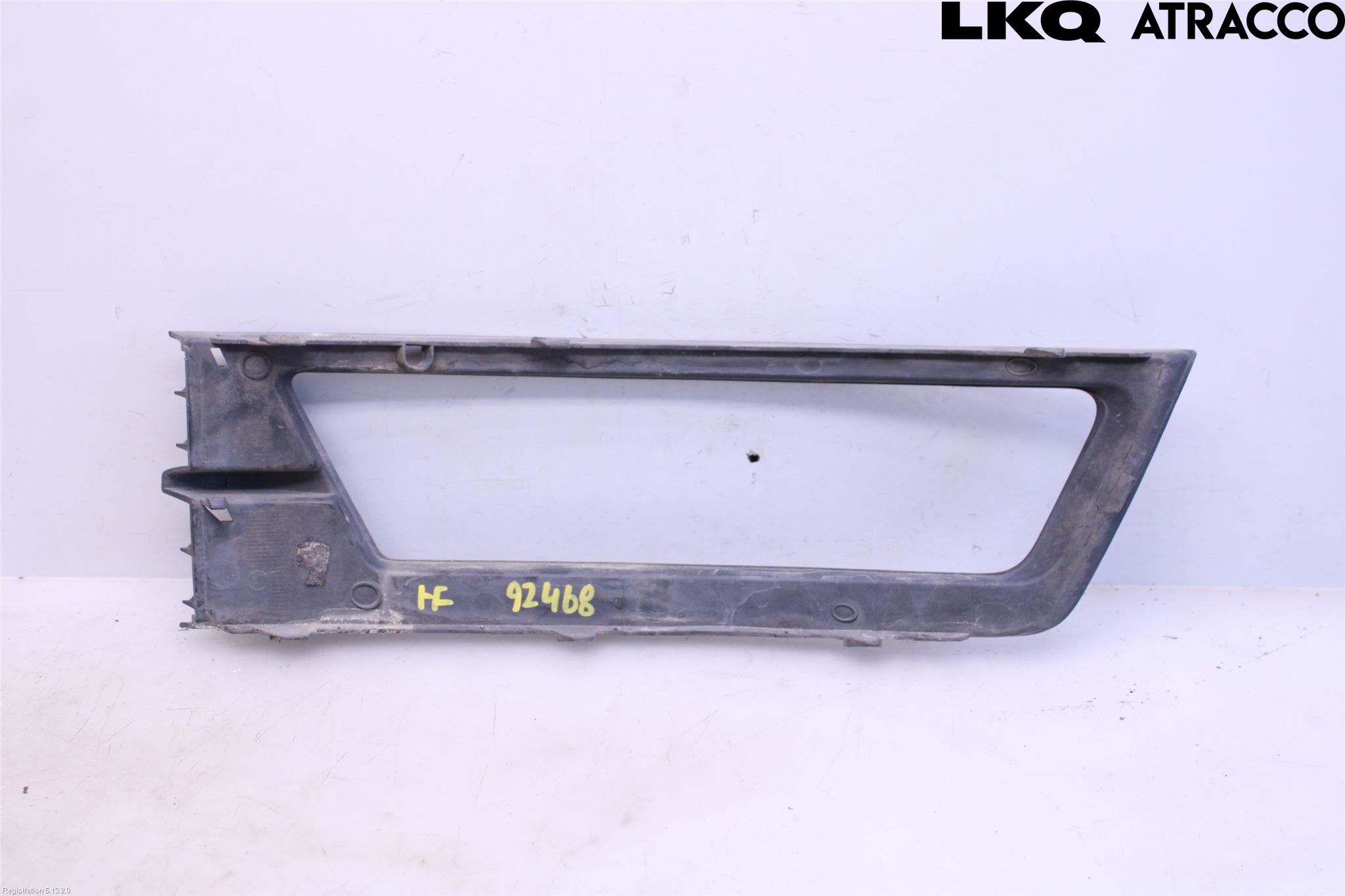 Skoda RAPID Dimljussarg Fram