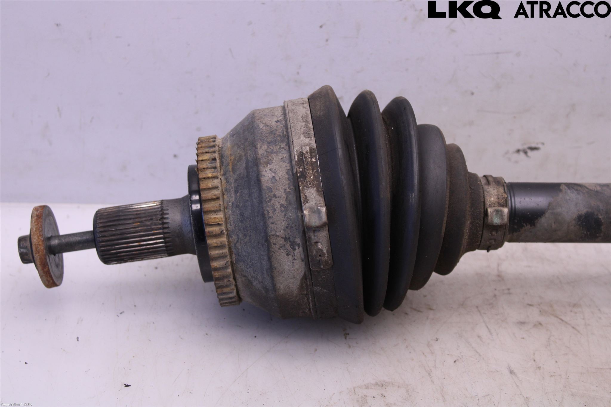 Volvo XC70 05-07 Drivaxel Fram Vänster