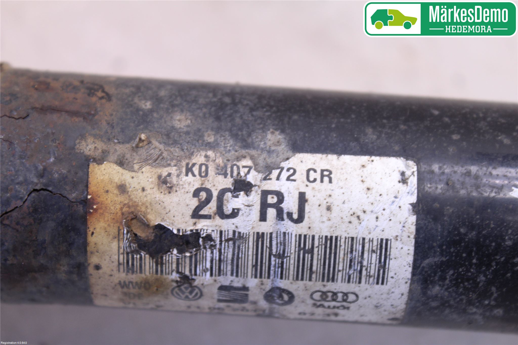 Volkswagen VW CADDY 11-15 Drivaxel Fram Höger