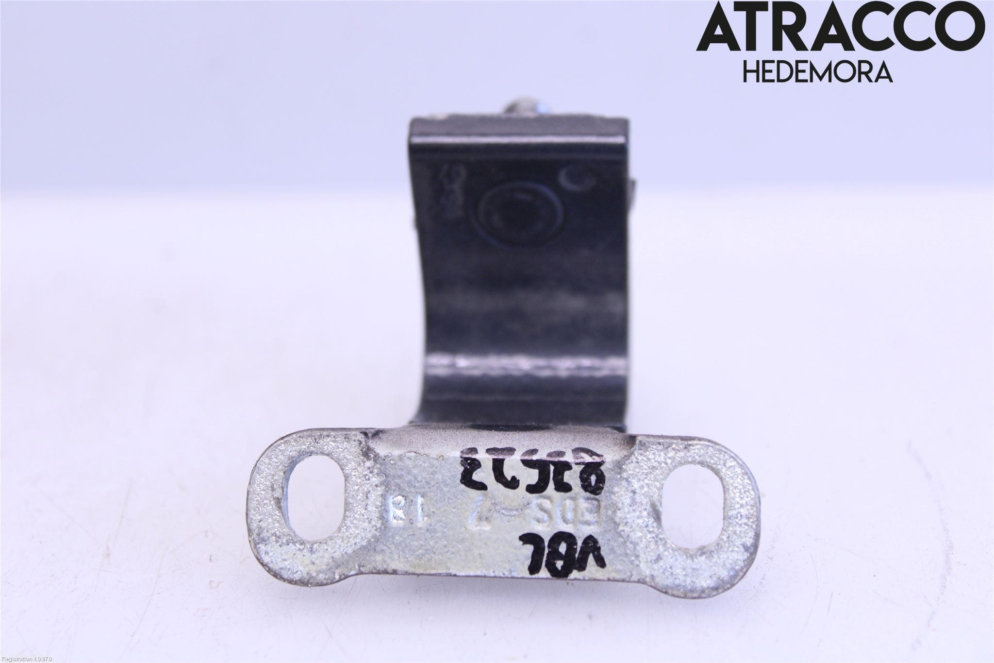 Skoda YETI Bakluckegångjärn Vä