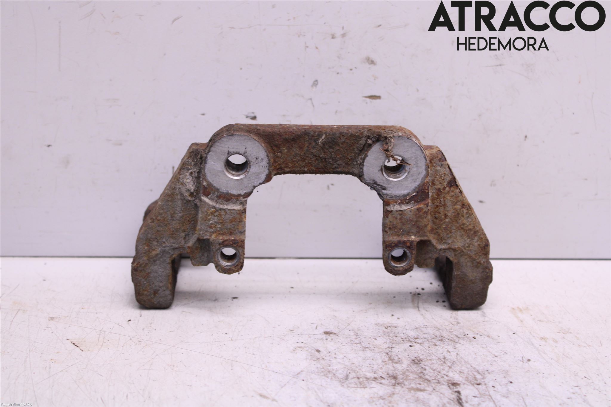 BMW 6 E63/64    02-10 Bromsokshållare