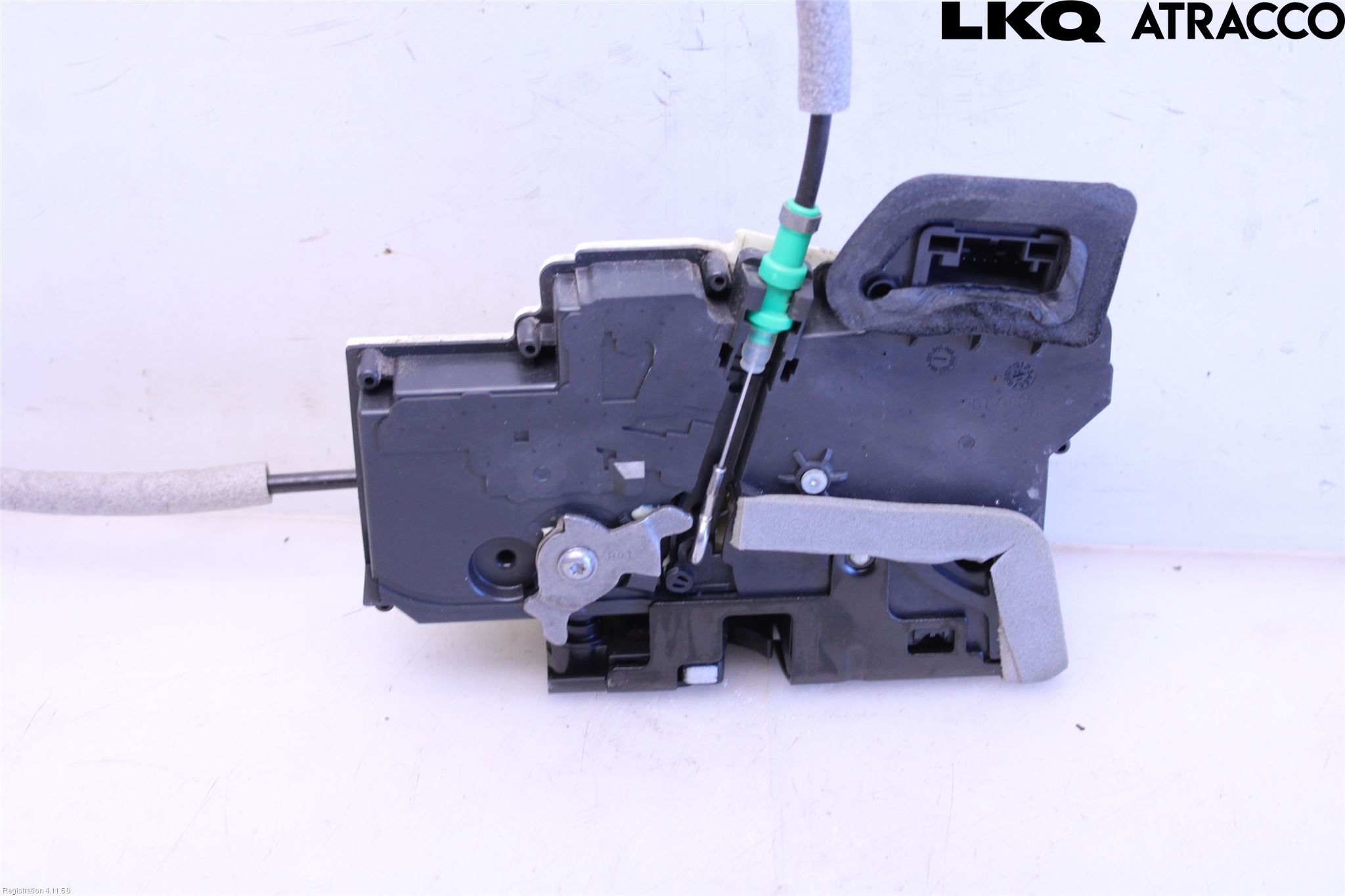 Audi A6 F2/C8 19- Låskista-Dörrlås