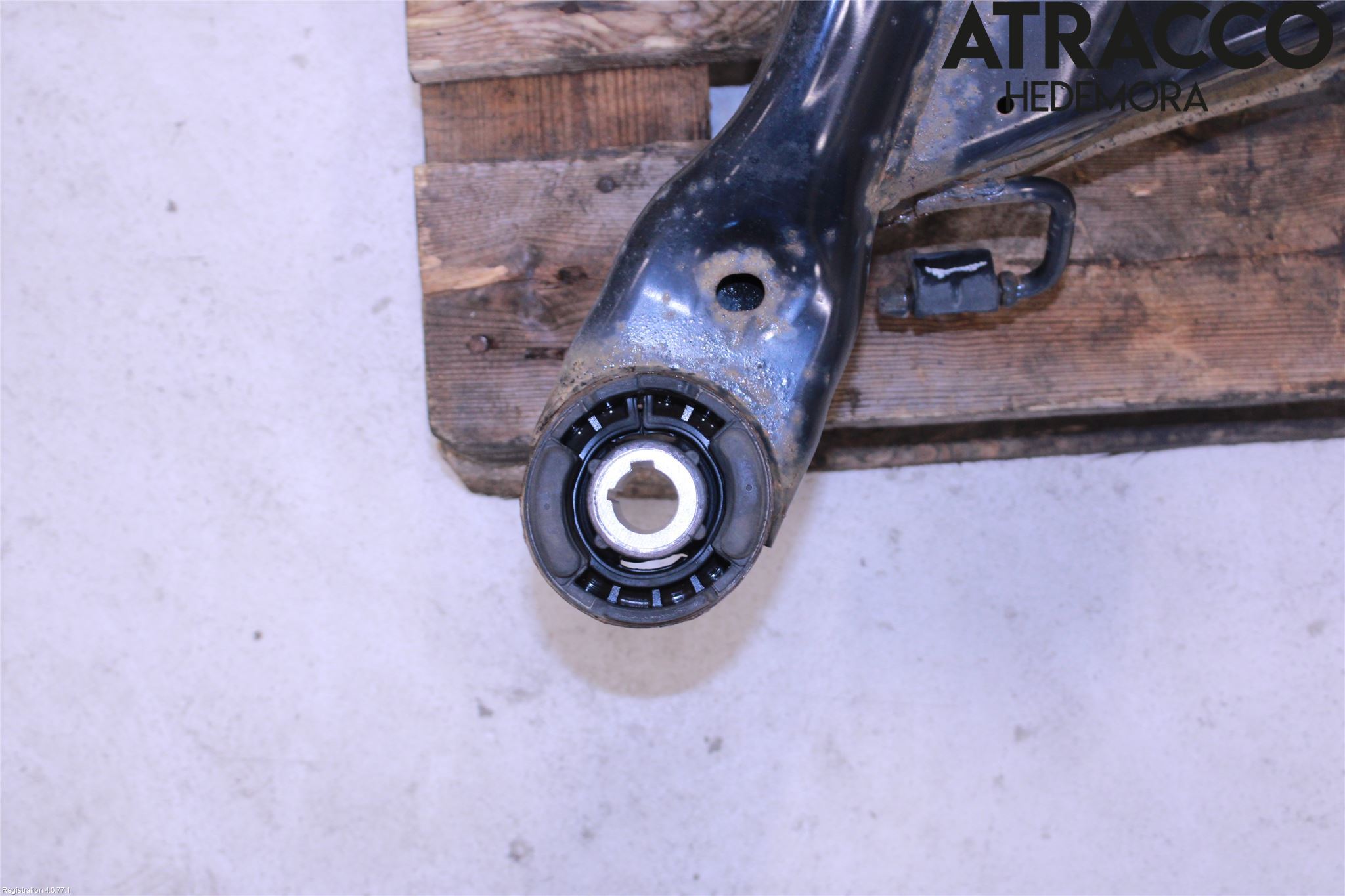 Jaguar XE (X760) 15-24 Bakaxelbalk