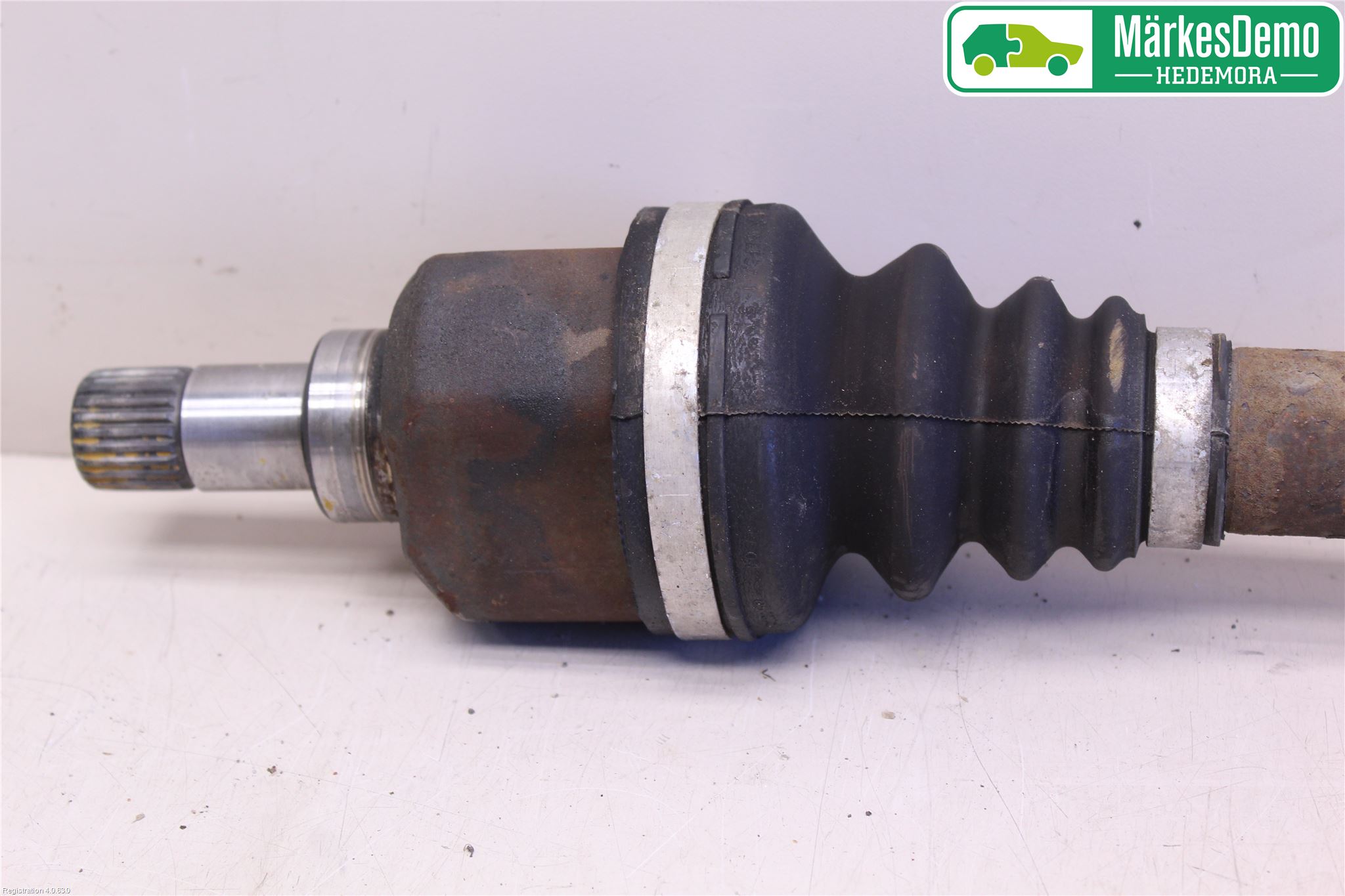 Peugeot 3008 09-16 Drivaxel Fram Vänster