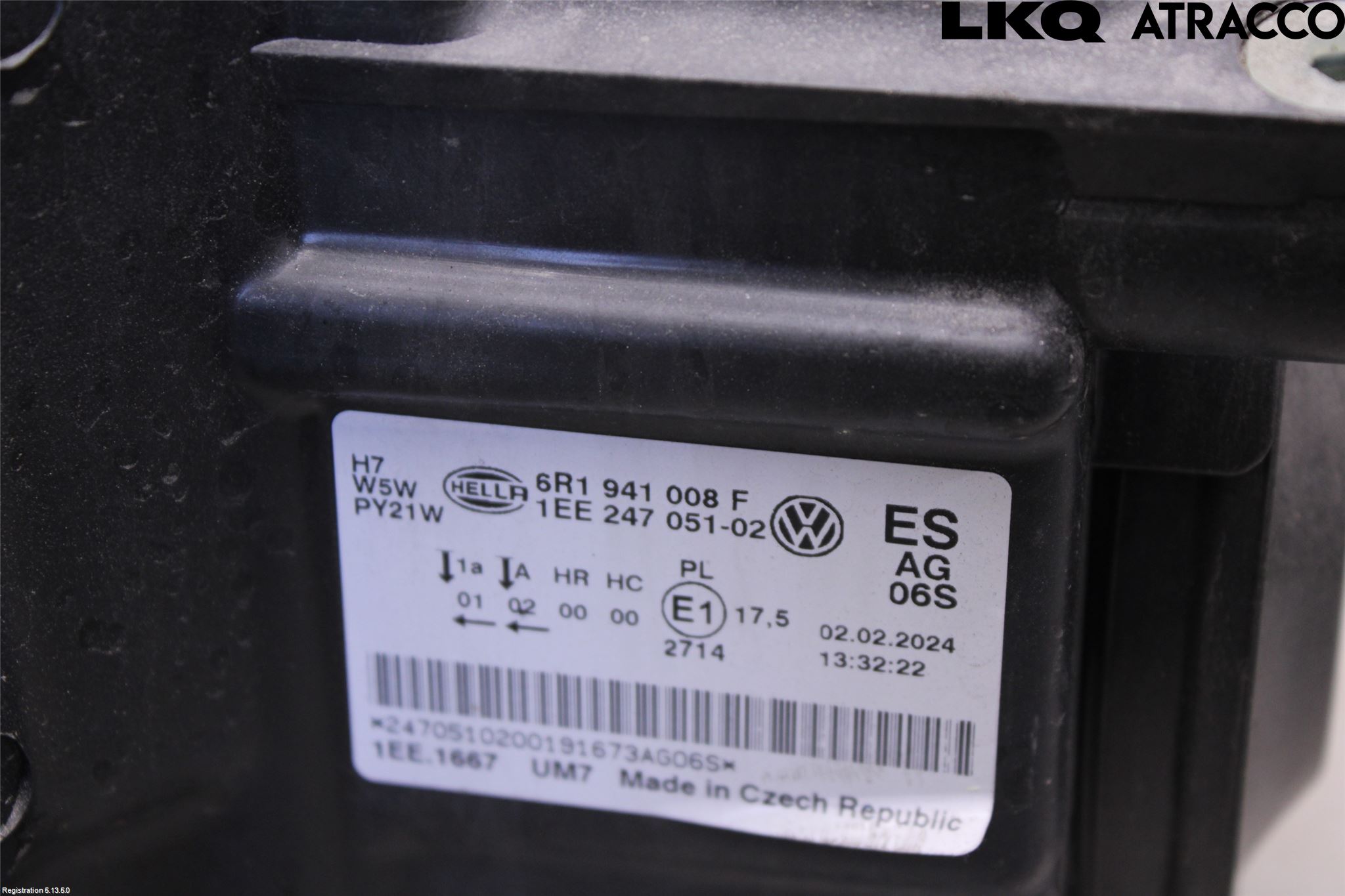 Volkswagen VW POLO 10-17 Strålkastare Höger