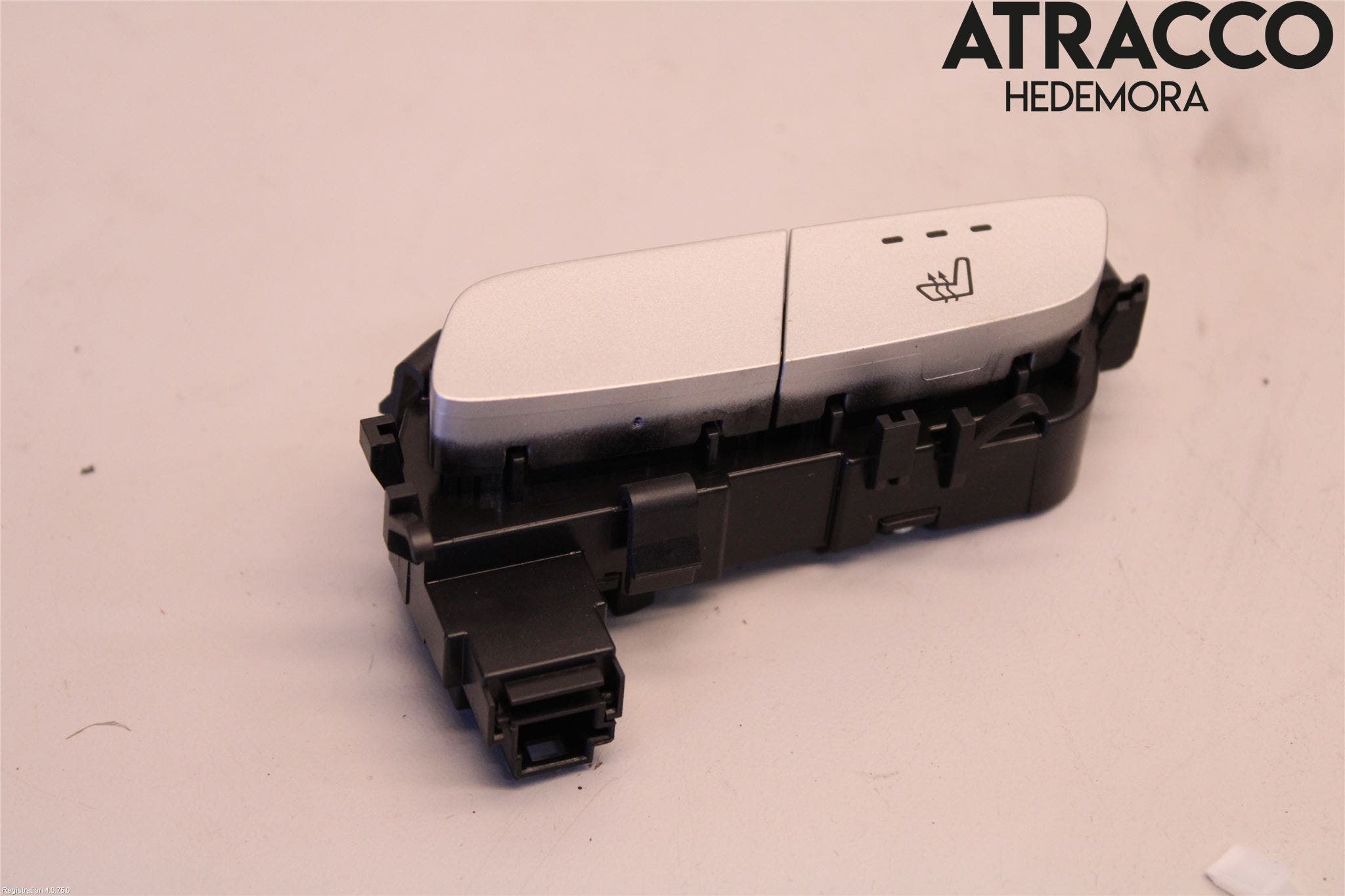 Mercedes-Benz MB C-KLASS (W205) 14-21 Strömställare Stolvärme